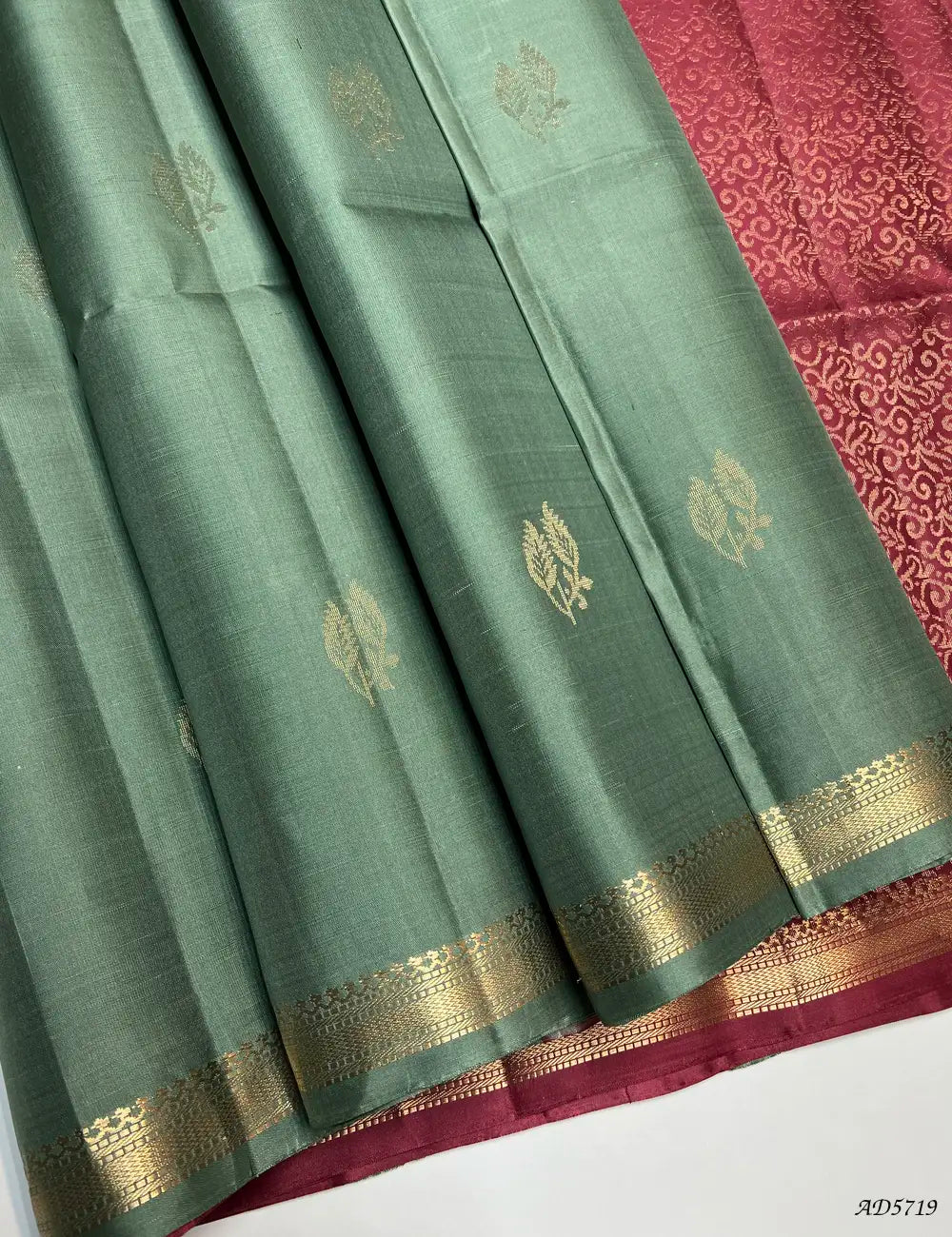 Green Sheen & Dark Peach Pink - Kanchi Border Soft Silk Saree Front View