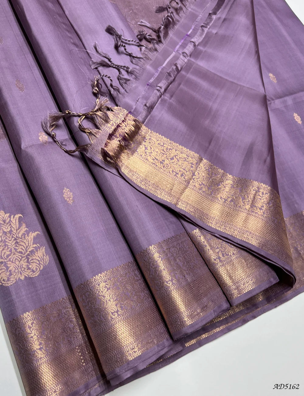Lavender - Kanchi Border Soft Silk Saree Pallu View
