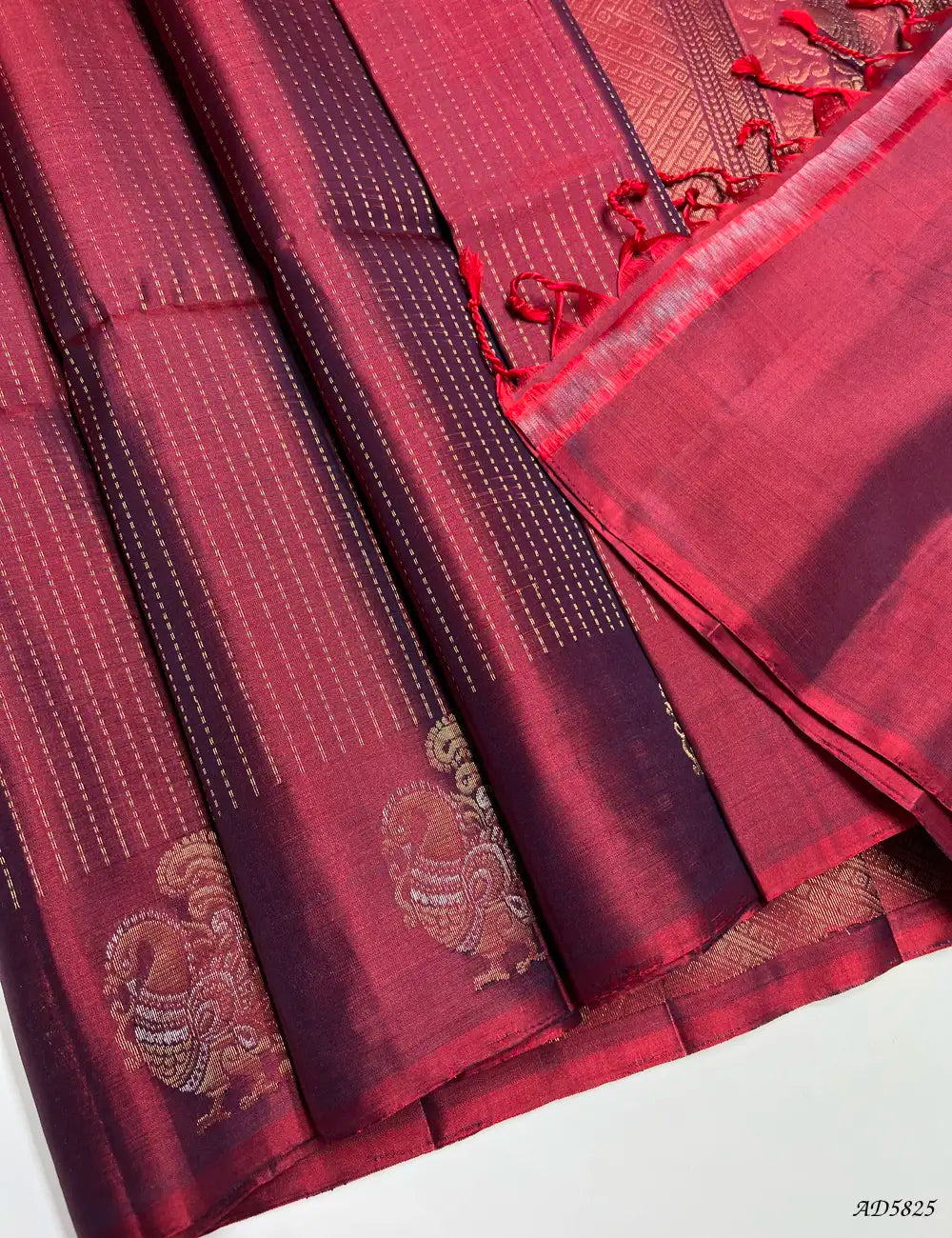 Maroon - Fancy Bhutta Soft Silk Saree Pallu View