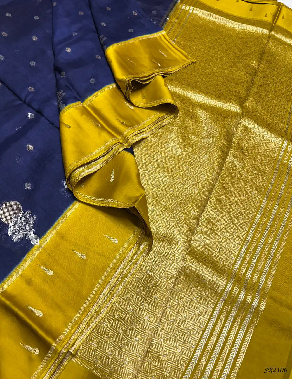 Navy Blue & Golden - Viscose Silk Saree Pallu View