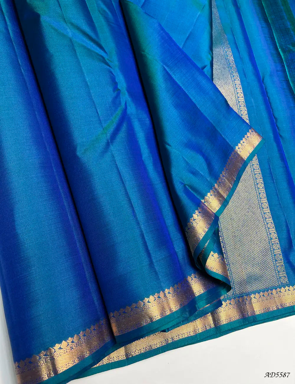 Peacock Blue - Plain Kanchi Border Soft Silk Saree Front View