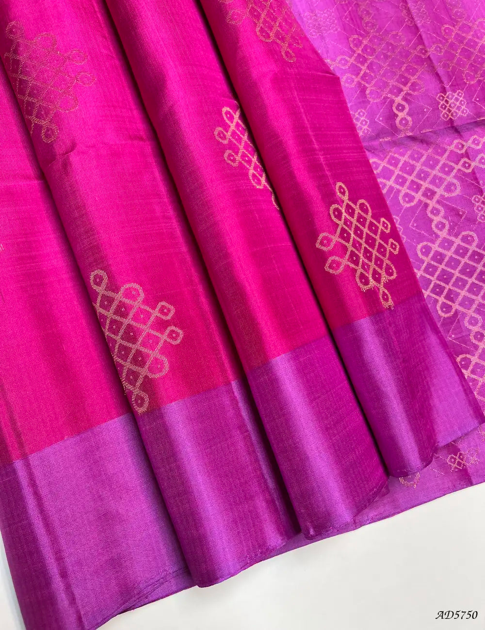 Pink & Lavender Pink - Kolam Soft Silk Saree Front View