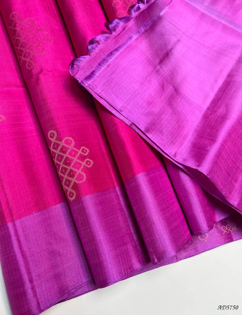 Pink & Lavender Pink - Kolam Soft Silk Saree Pallu View