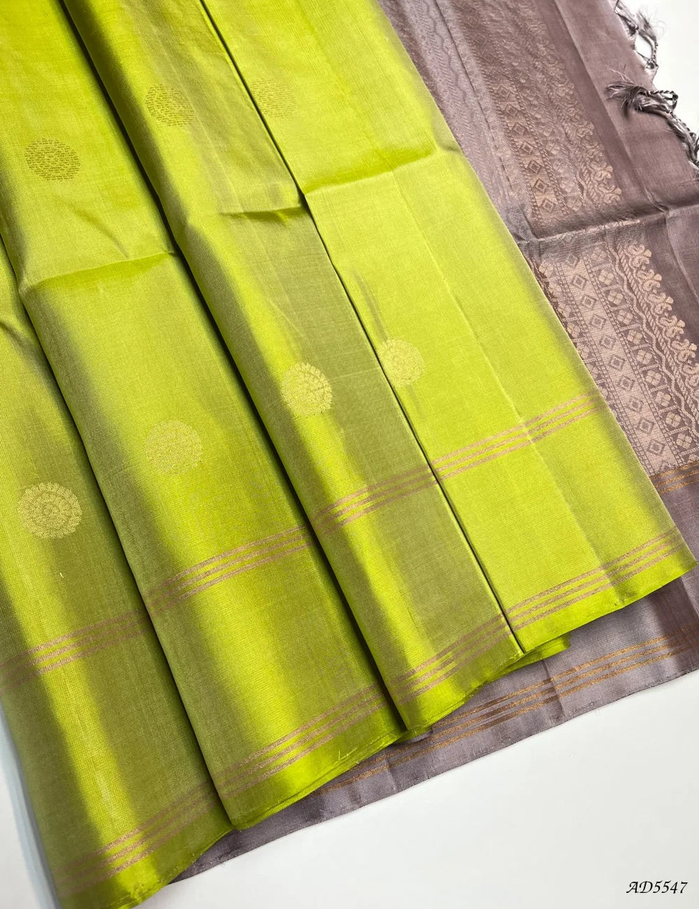 Pista Green & Milky Gray - Soft Silk Saree Pallu View