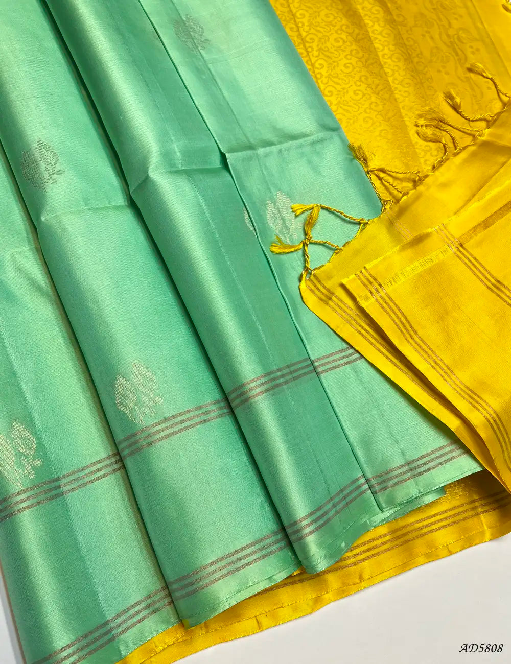 Rexona & Yellow - Soft Silk Saree Pallu View