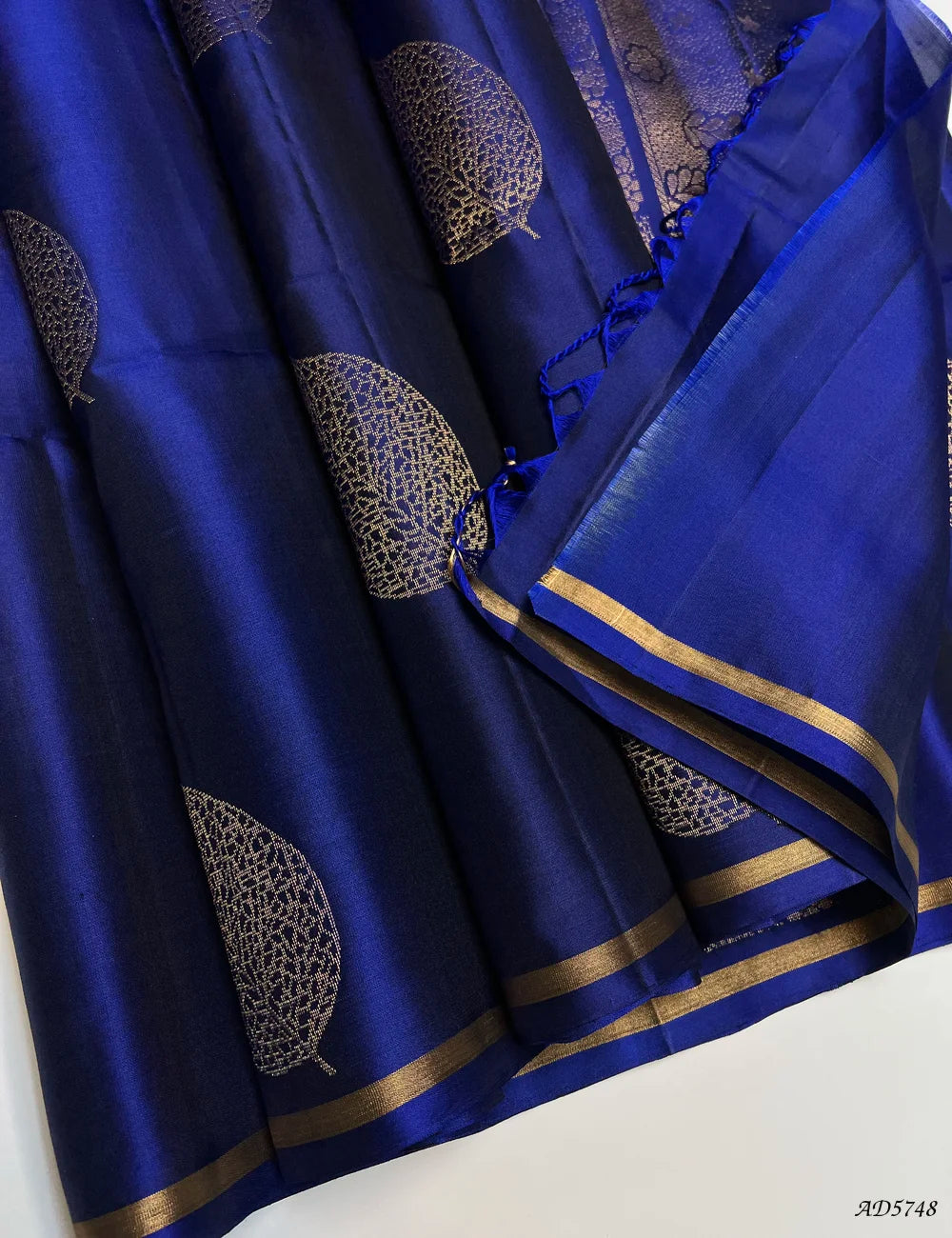 Royal Blue - Soft Silk Saree Pallu View