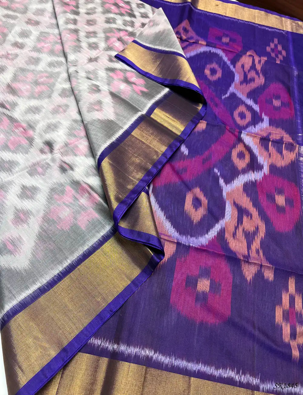 Sliver Grey & Purple - Ikkat Kora Cotton Pallu View