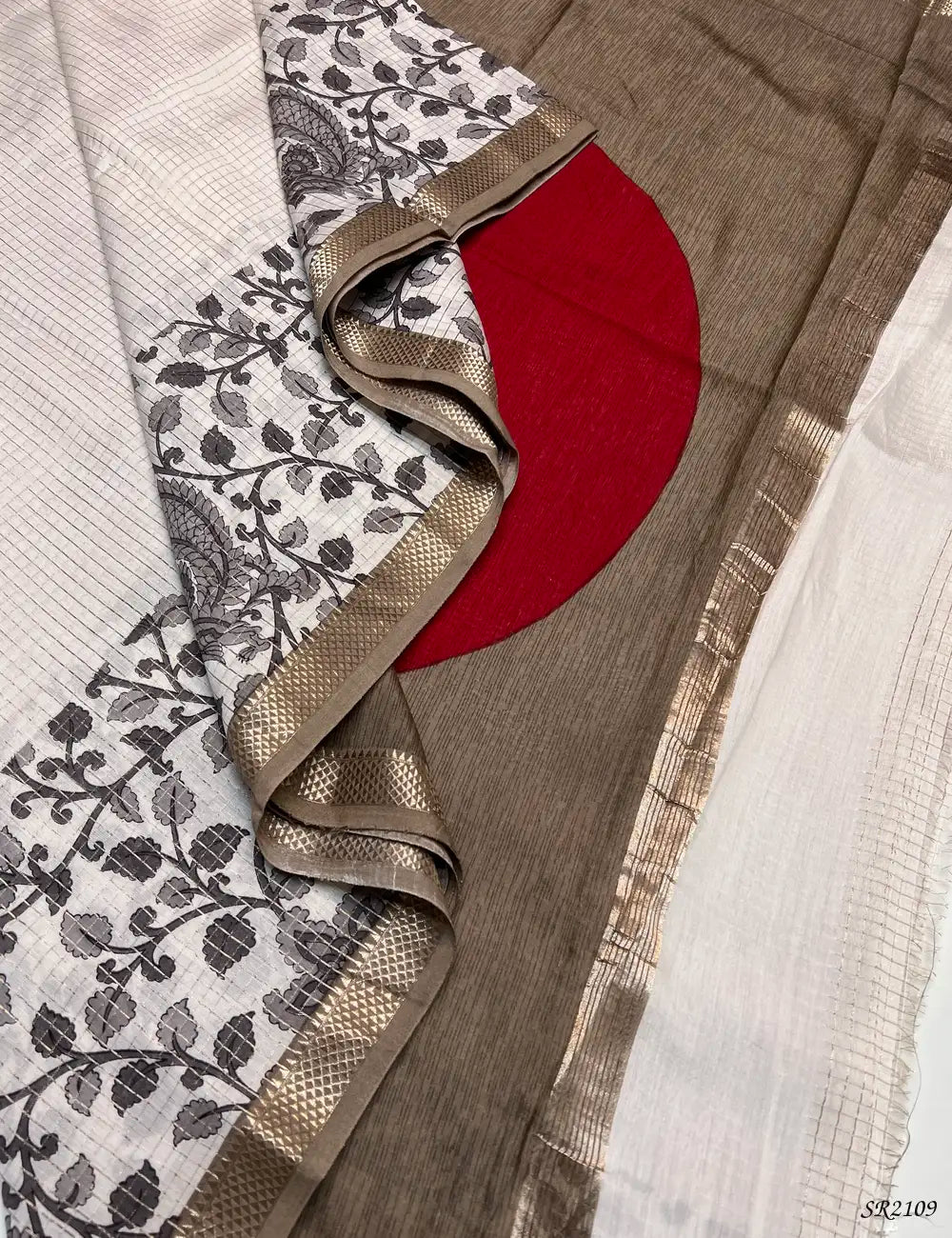 White - Assam Silk Saree Pallu View