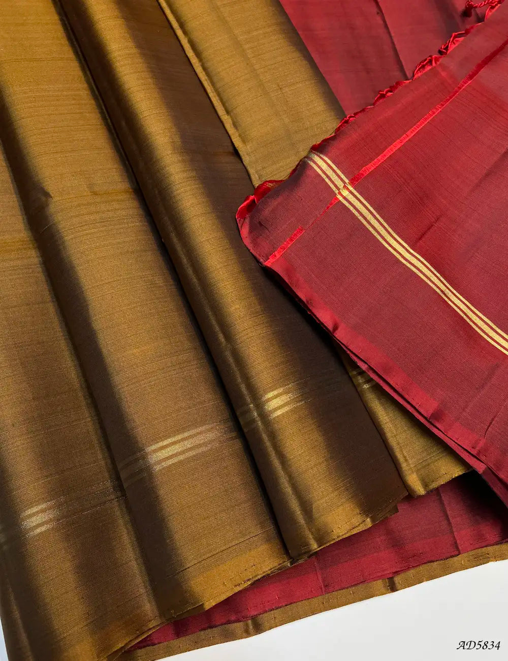 Wooden Brown & Maroon - Contrast Plain Soft Silk Saree Pallu View