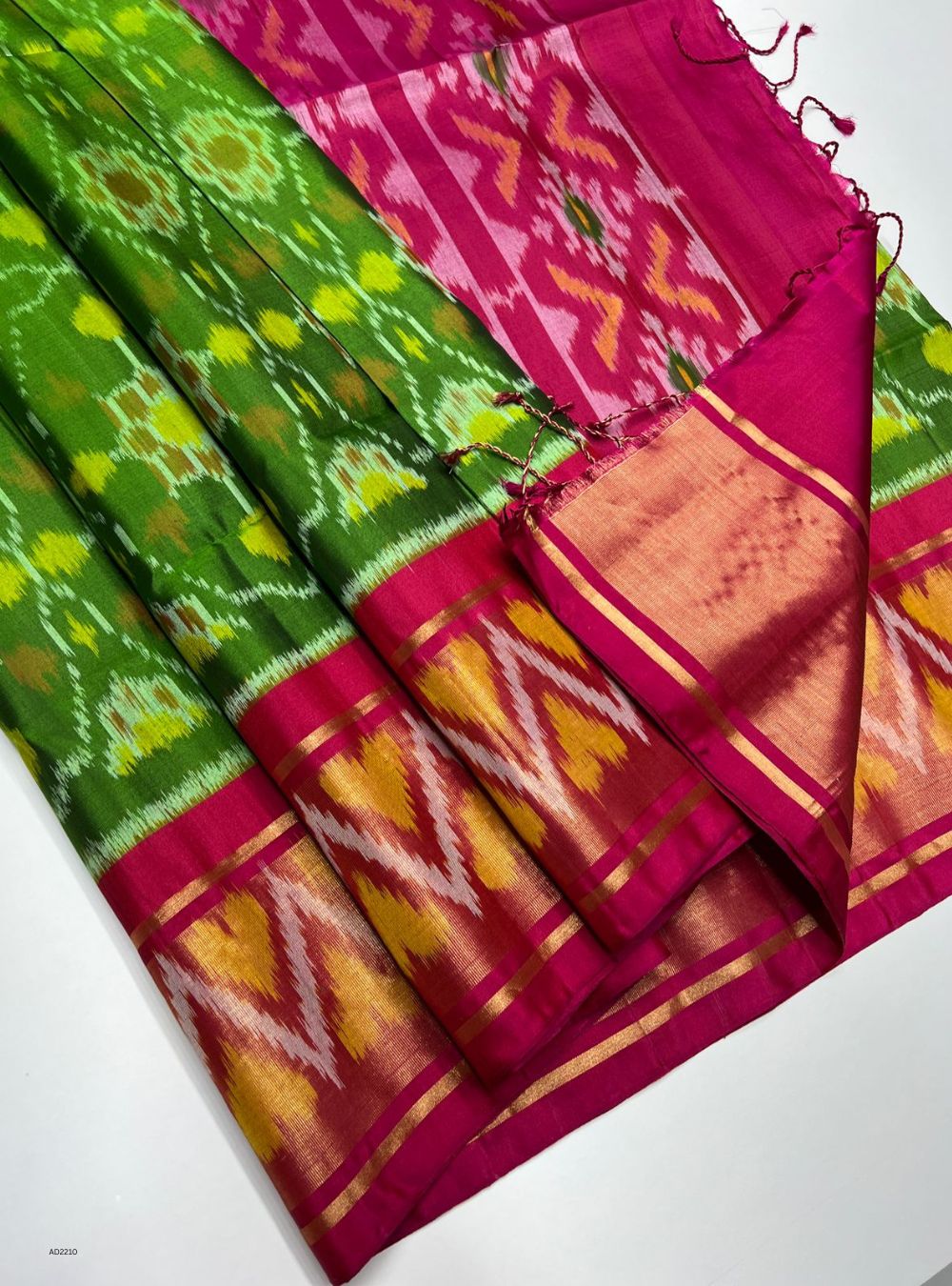 Green & Pink  - Soft Silk Saree