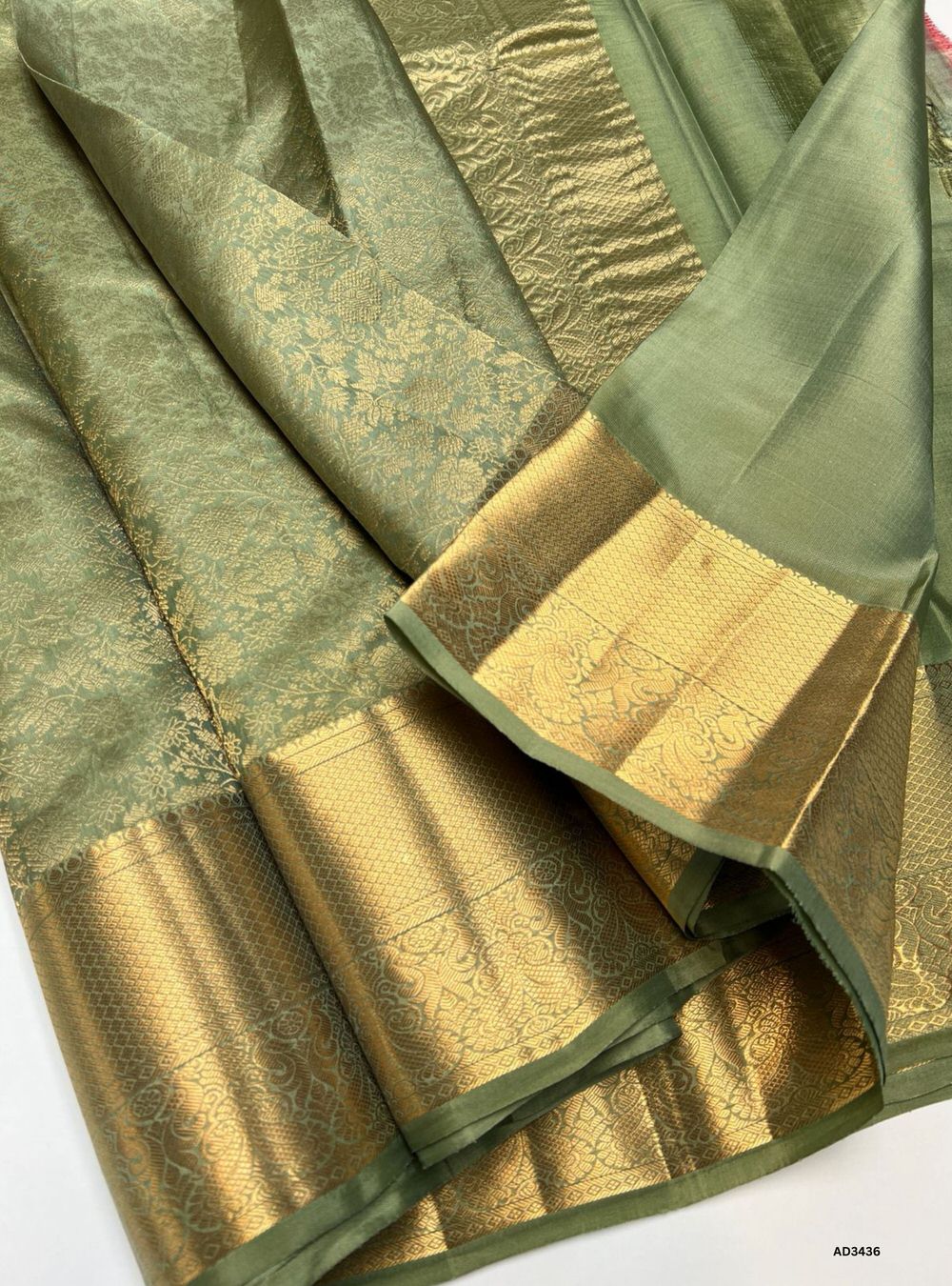 Elachi - Kanjeevaram Silk Saree
