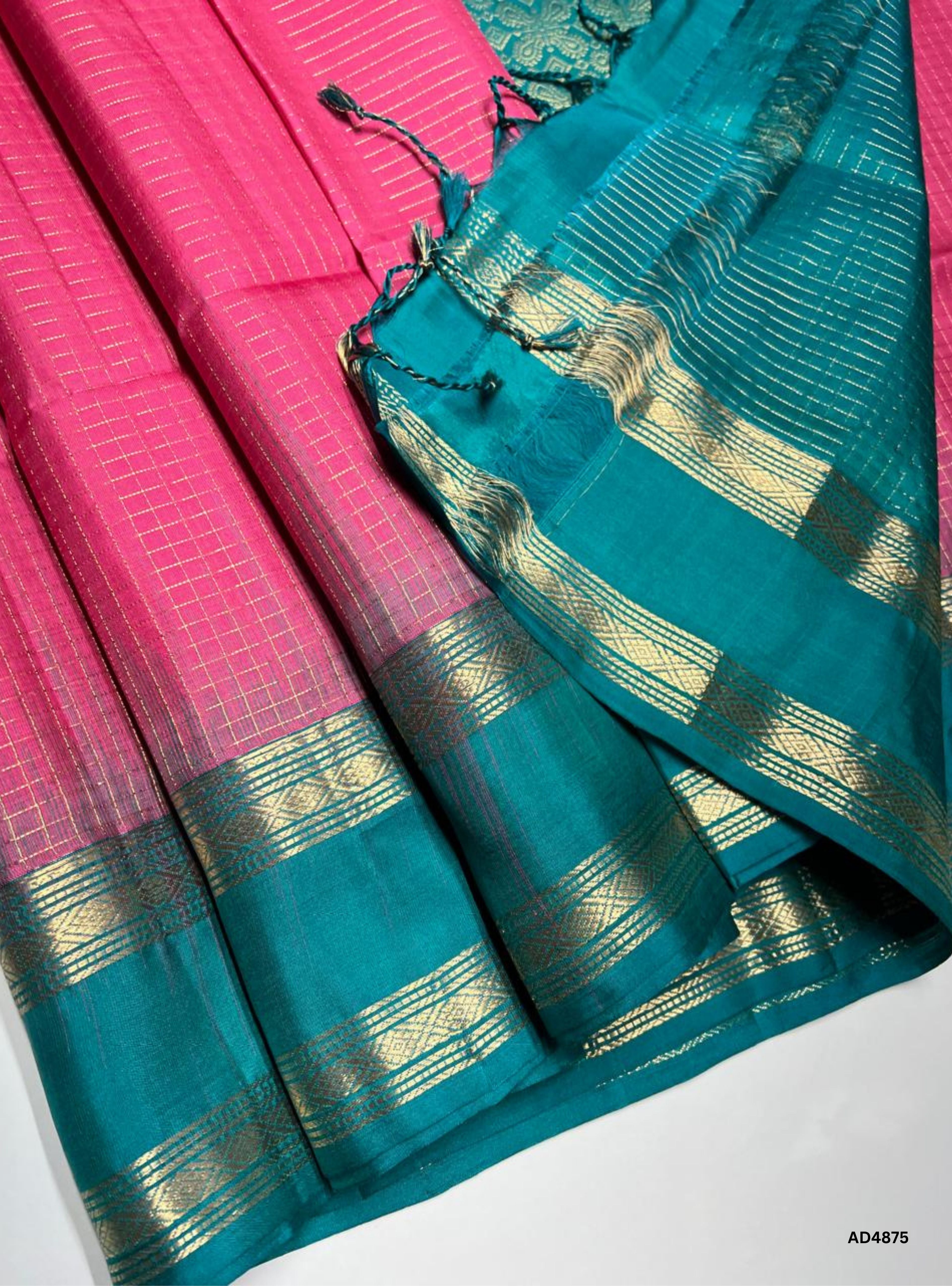 Georgia Peach & Rama Green - Retta Pet Border Saree