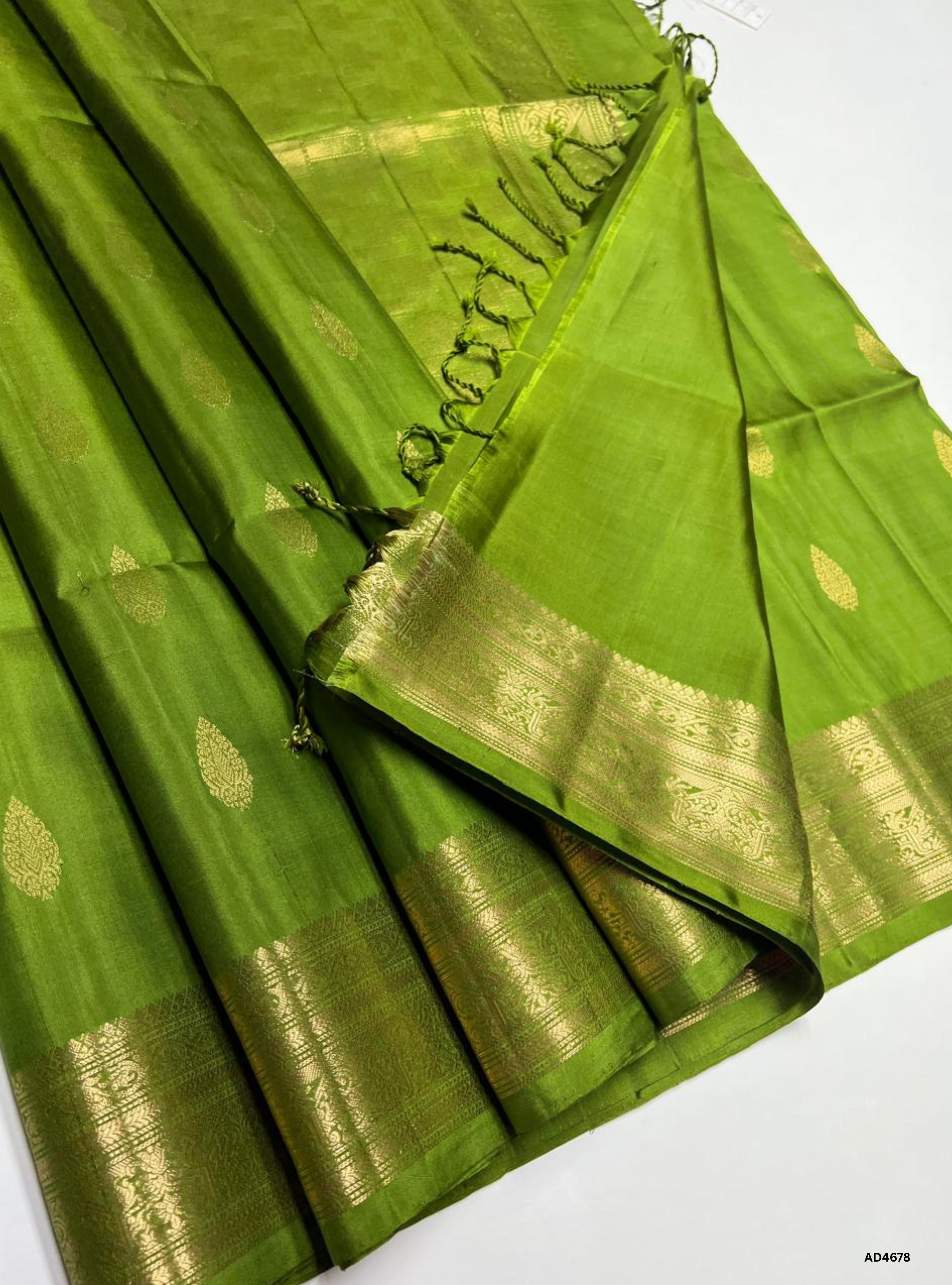 Moss Green - Kanchi Border Soft Silk Saree