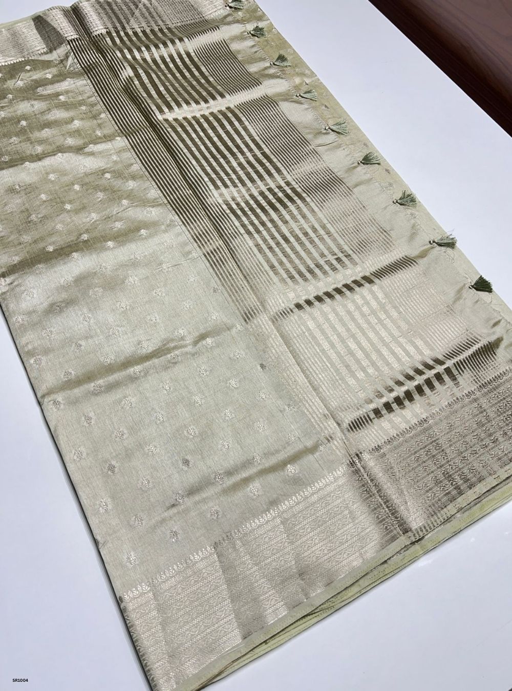 Ivory - Soft Cotton Saree