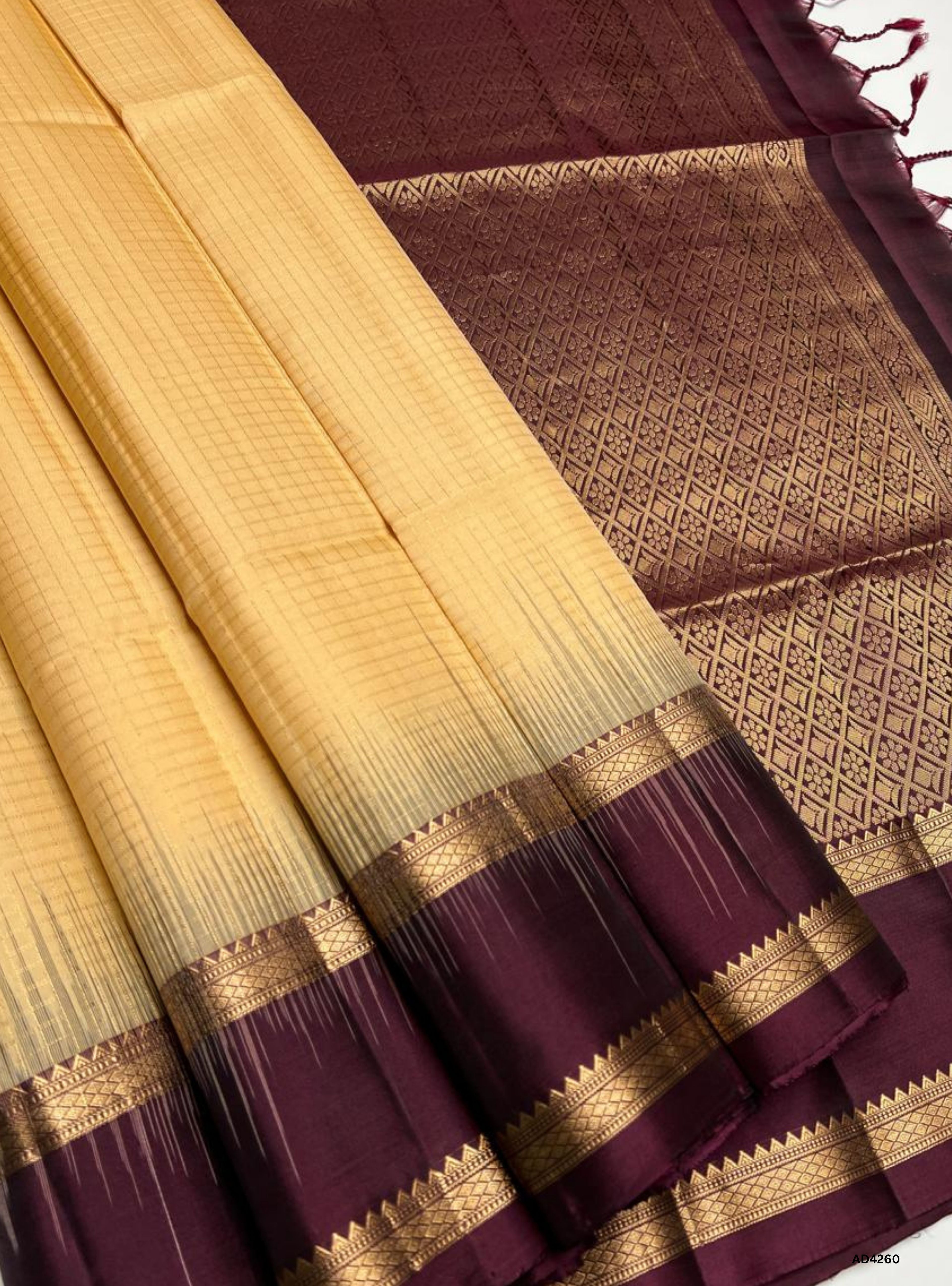 Sandal & Royal Maroon - Checkerd Retta Pet Saree