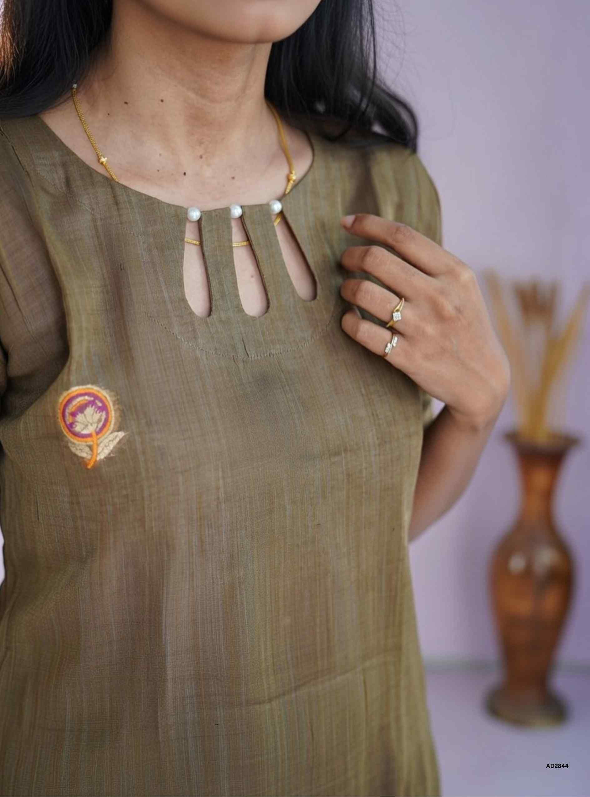 Brown- Kurti