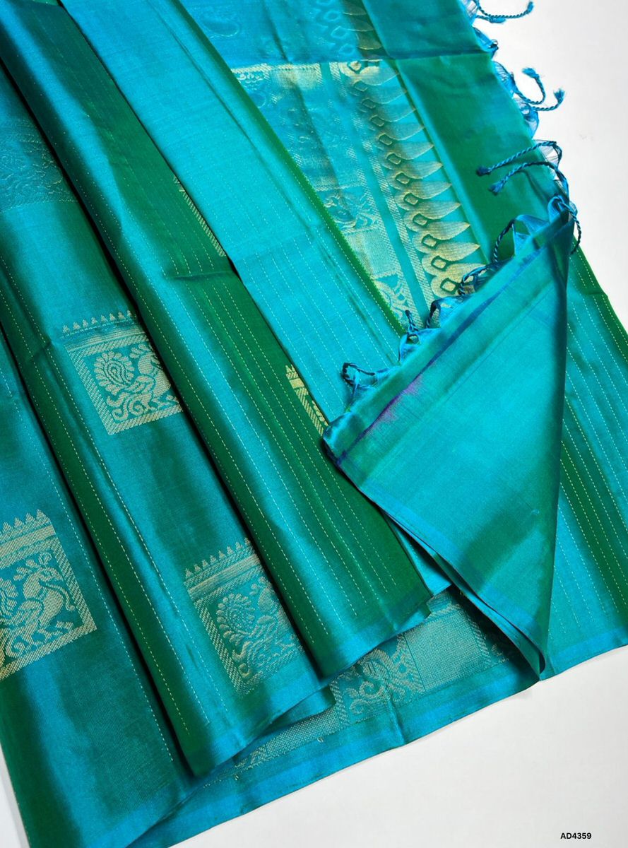 Dual Tone Green - Soft Silk Saree