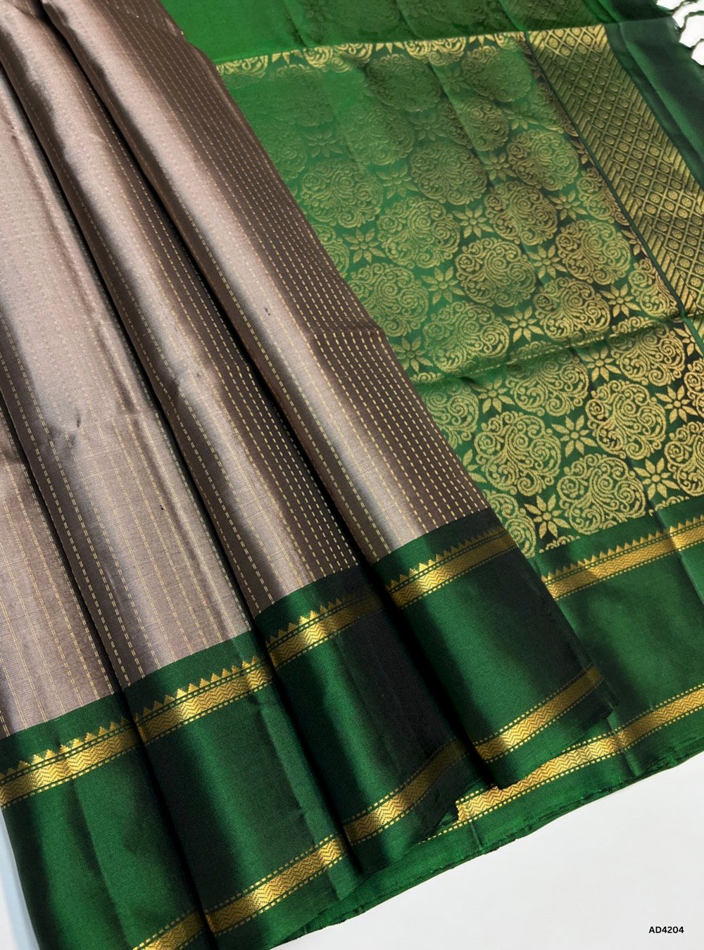 Grey & Green - Vairaoosi X Retta Pett Soft Silk Saree