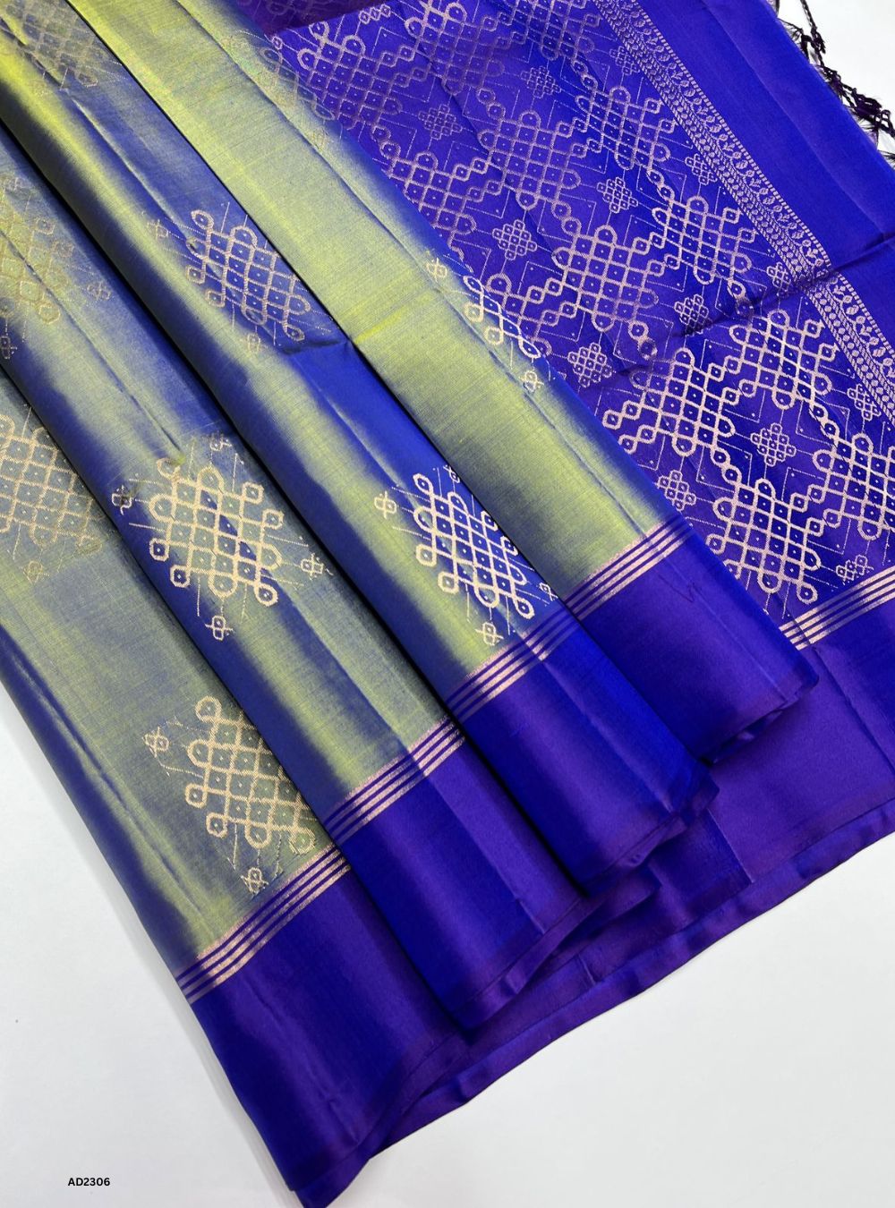 Dual Tone Green & Purple - Kolam Soft Silk Saree