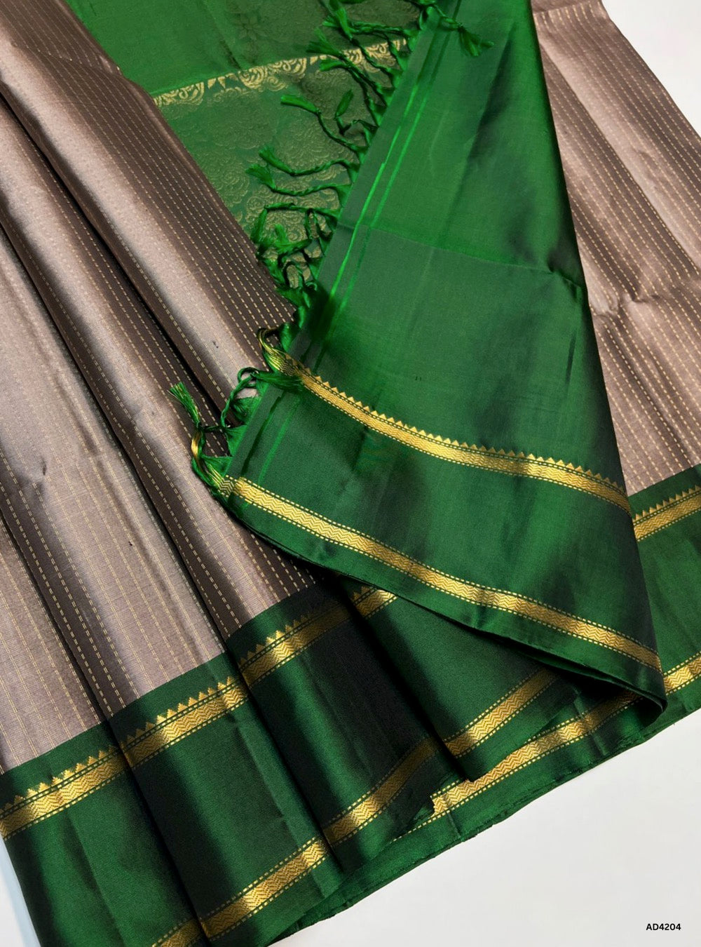 Grey & Green - Vairaoosi X Retta Pett Soft Silk Saree