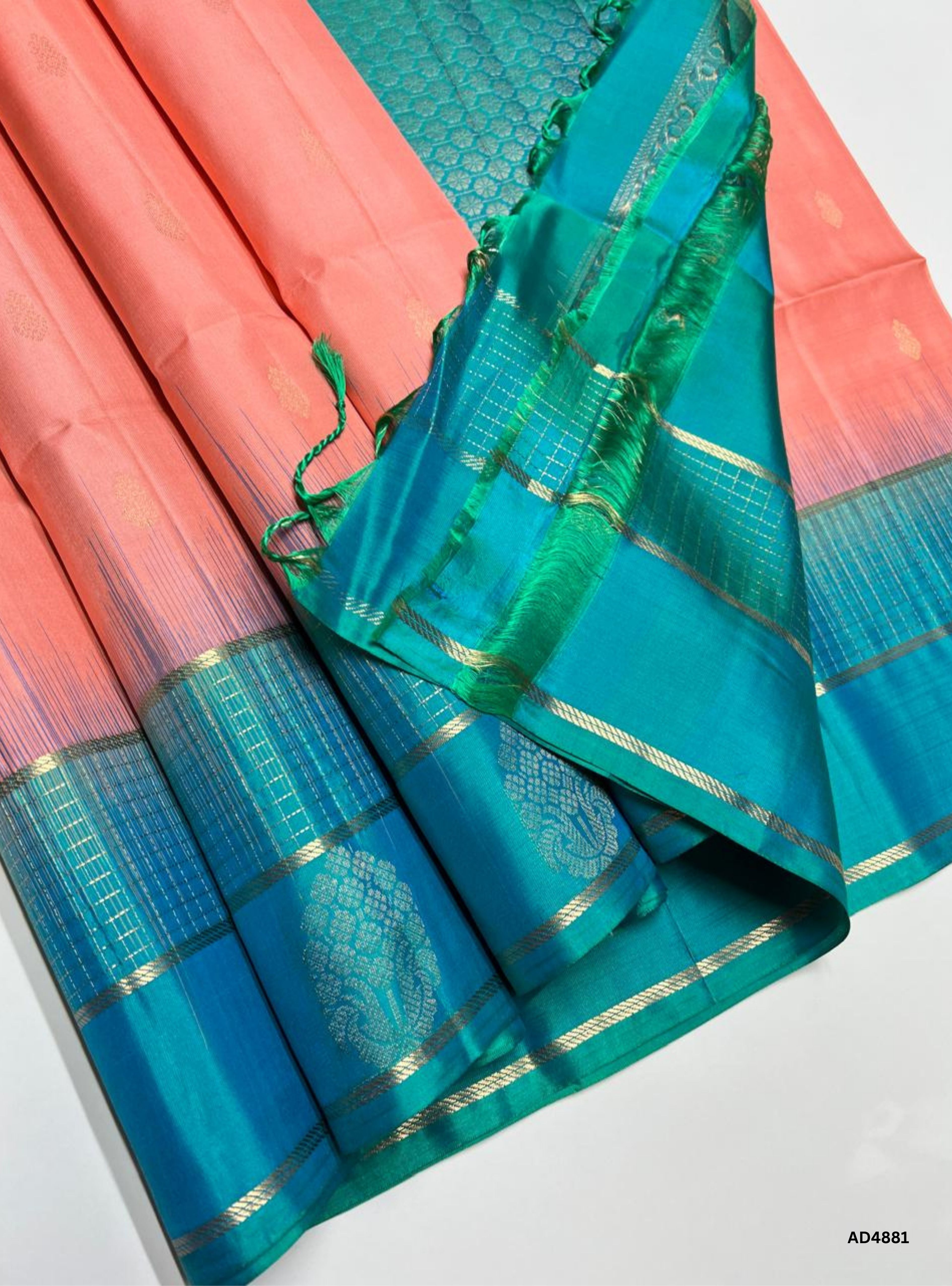 Peach & Aqua Green - Retta Pet Border Saree