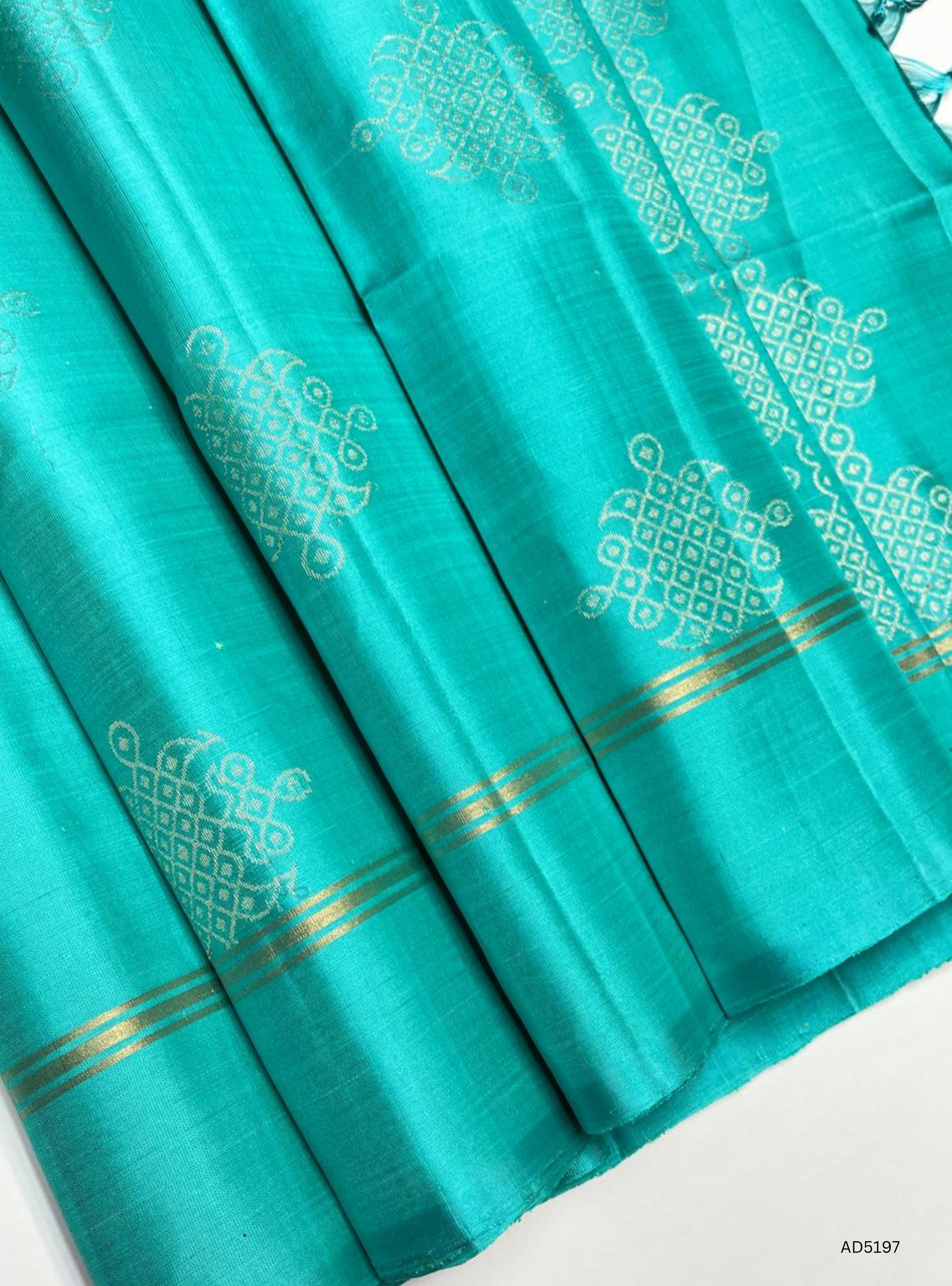 Turquoise - Kolam Soft Silk Saree