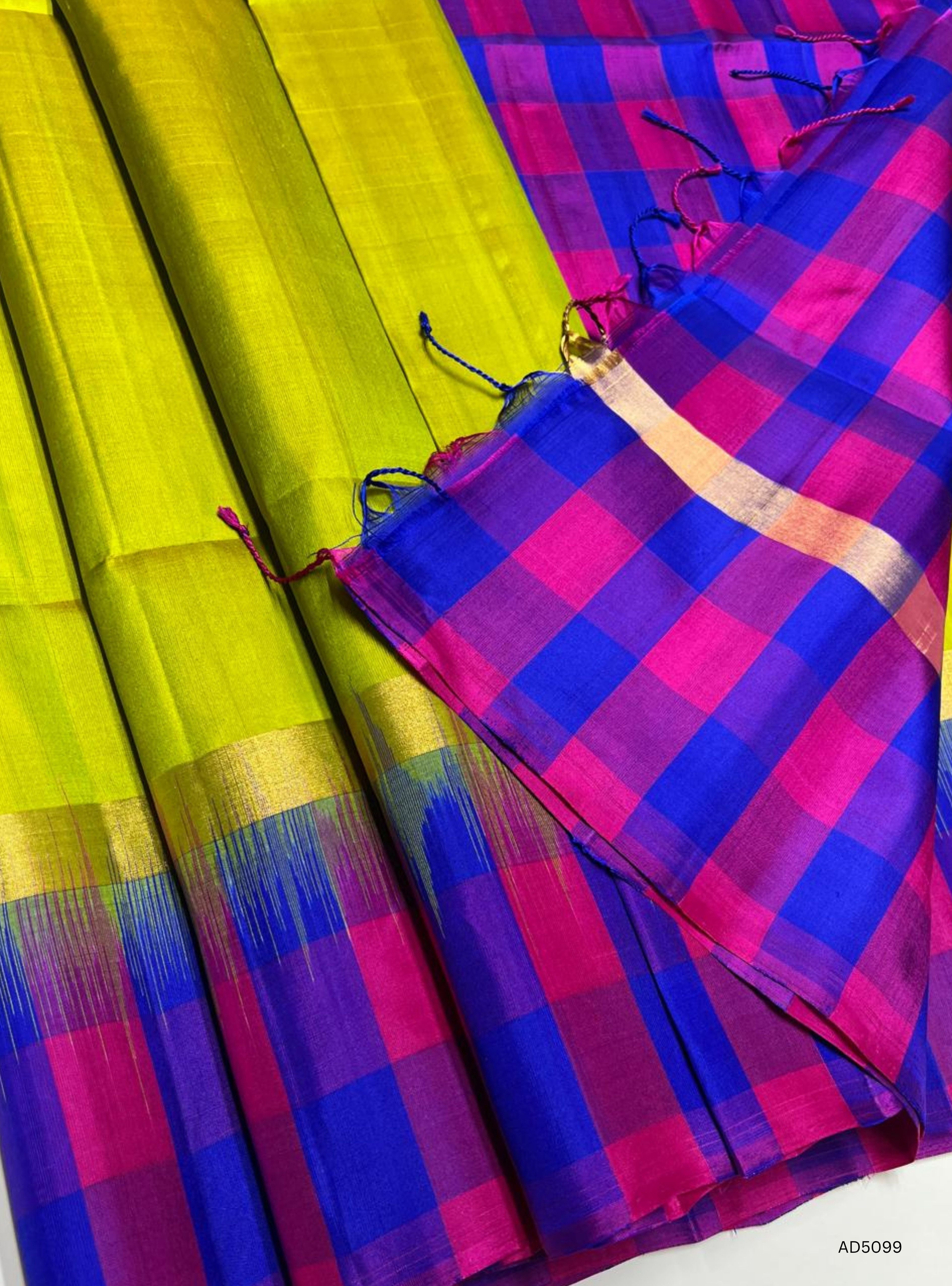Lime Green & Rani Pink - Pazhum Pazhamum Soft Silk Saree