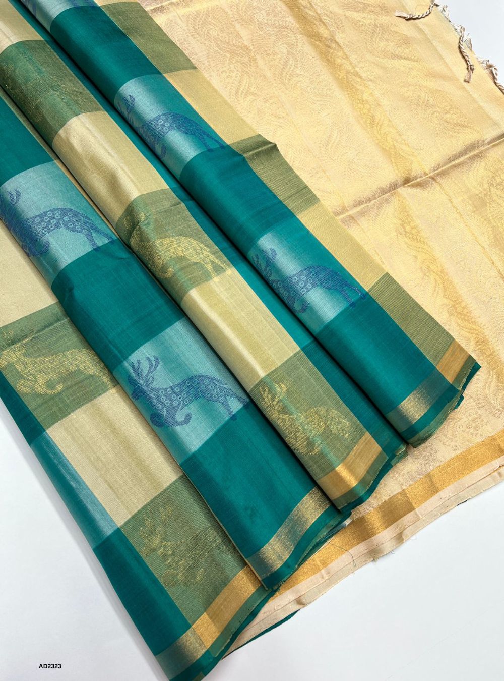 Rama Green & Cream -  Soft Silk Saree