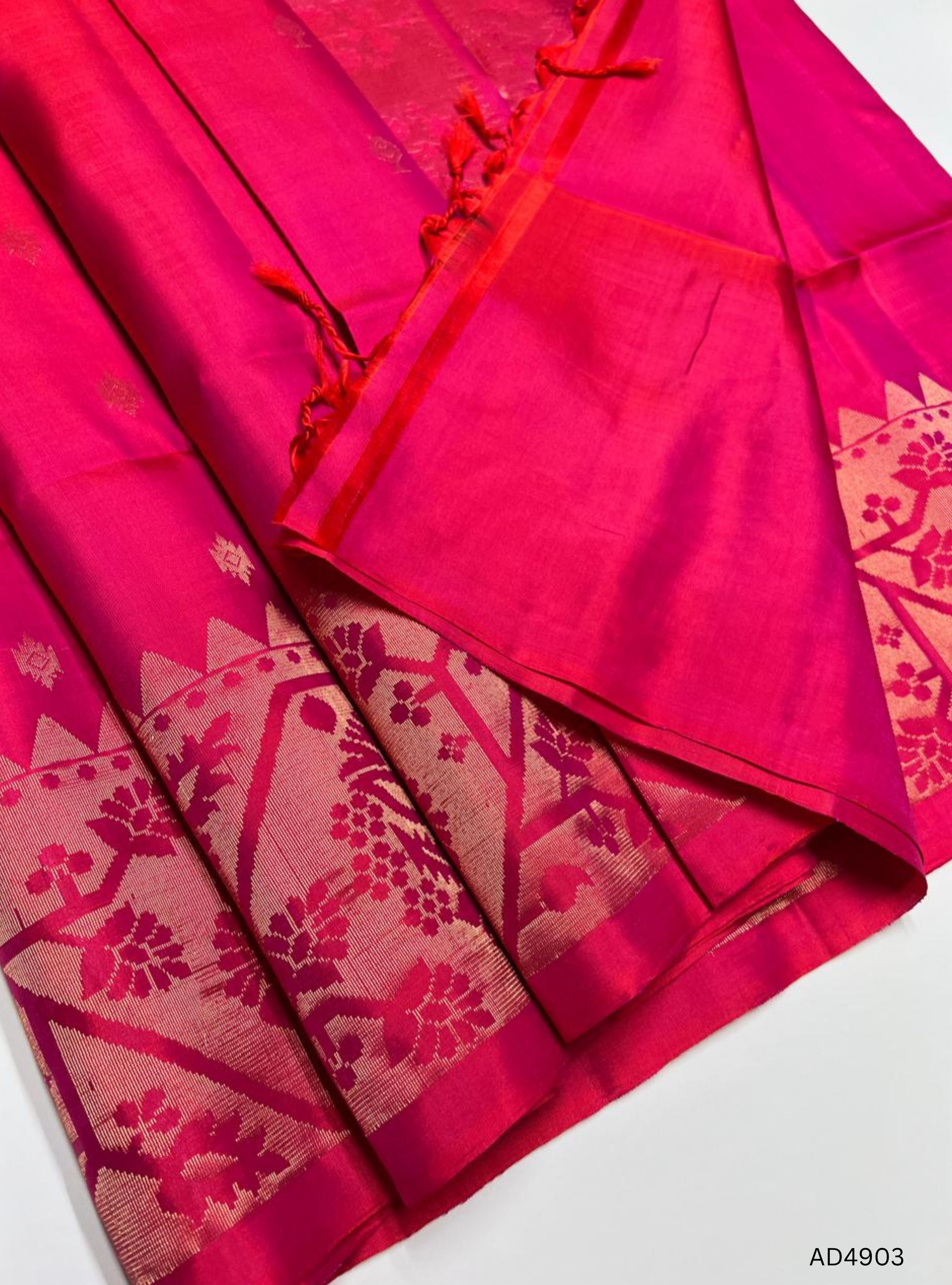 ORANGISH PINKOne Side Fancy Border Soft Silk Saree