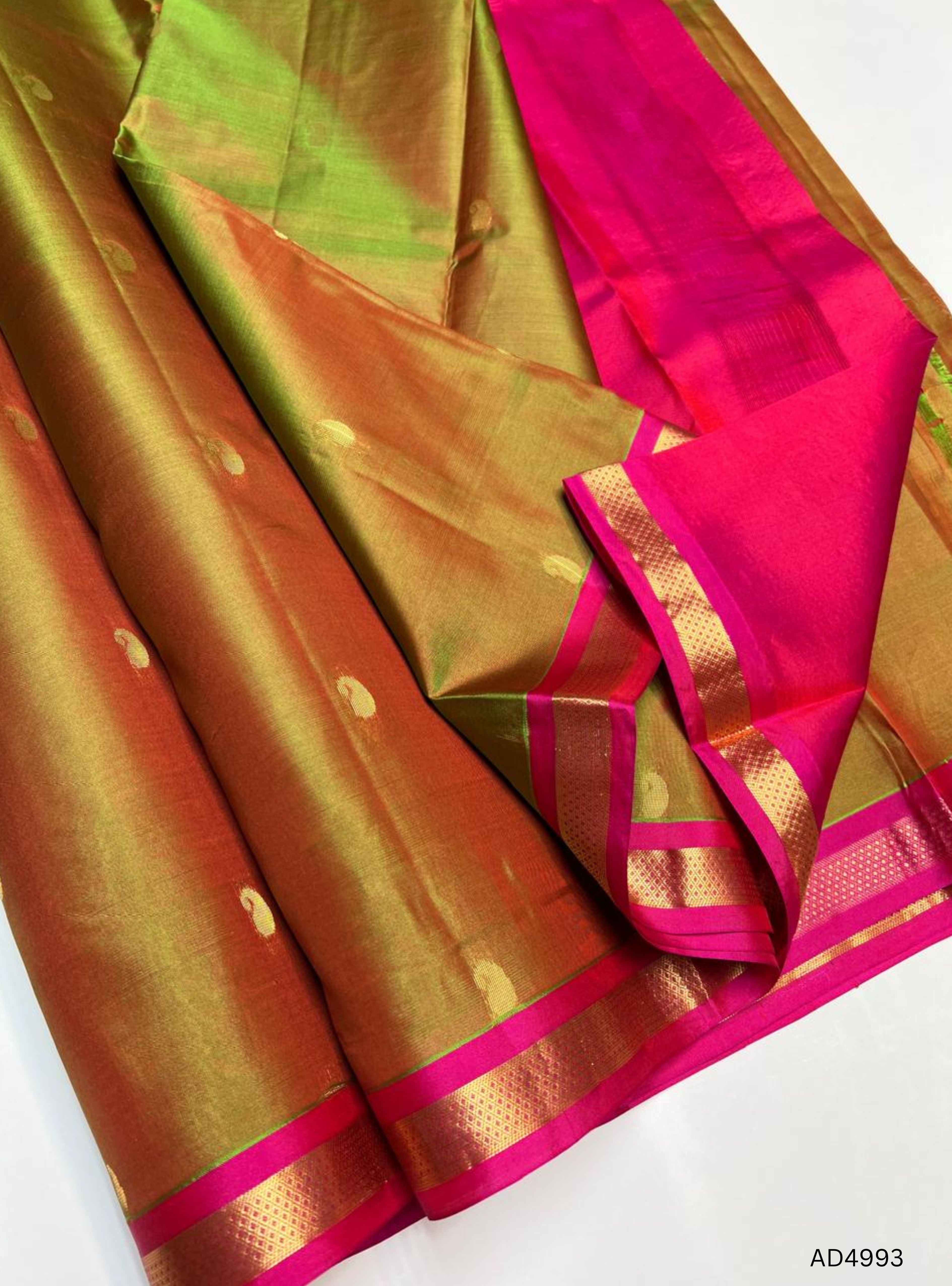 Dual Tone Green  & Pink - Kanchi Border Soft Silk Saree