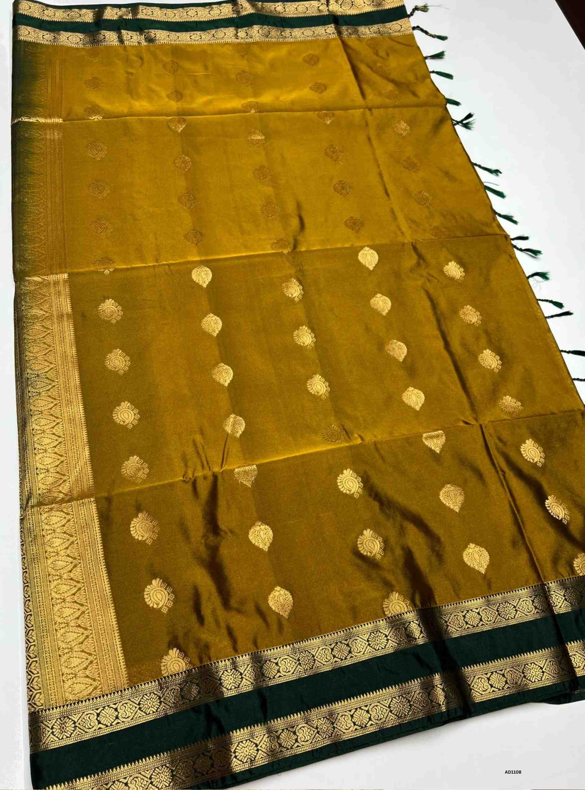 Mehandi Green & Dark Green - Semi Silk Saree