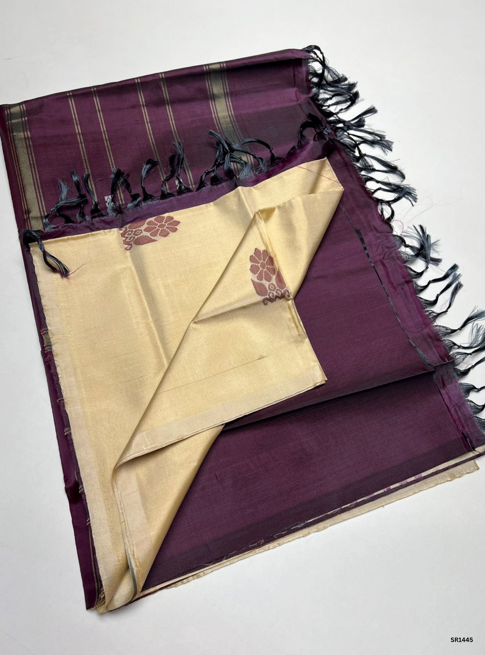 Grape & Sandal - Vazhainaar Pattu