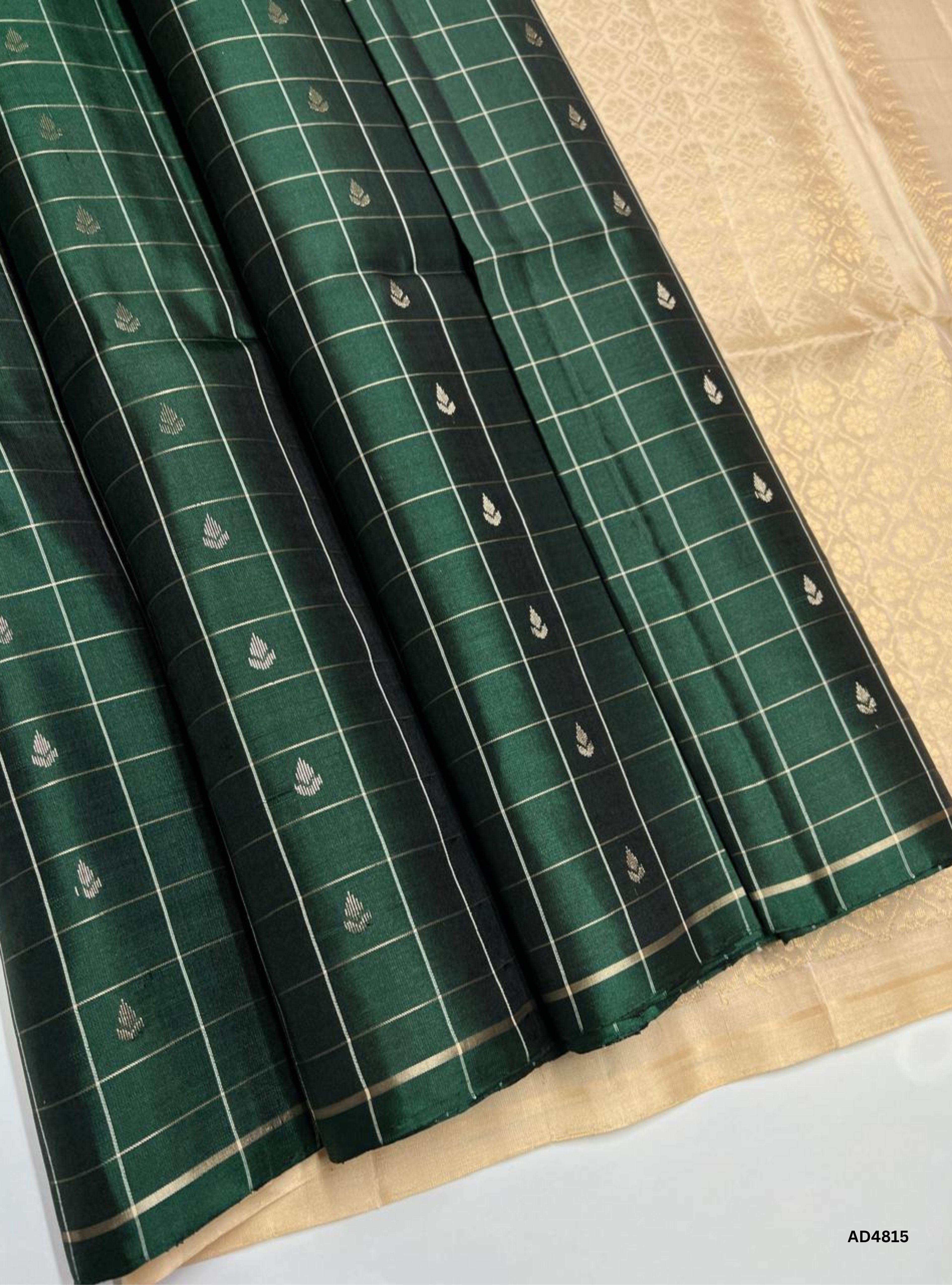 Green & Half White  - Checkerd Soft Silk Saree