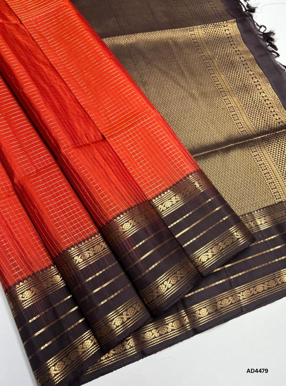 Rust & Coffee Brown - Checkerd Retta Pett Saree