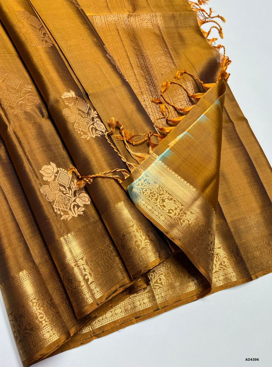 Fenugreek - Kanchi Border Soft Silk Saree