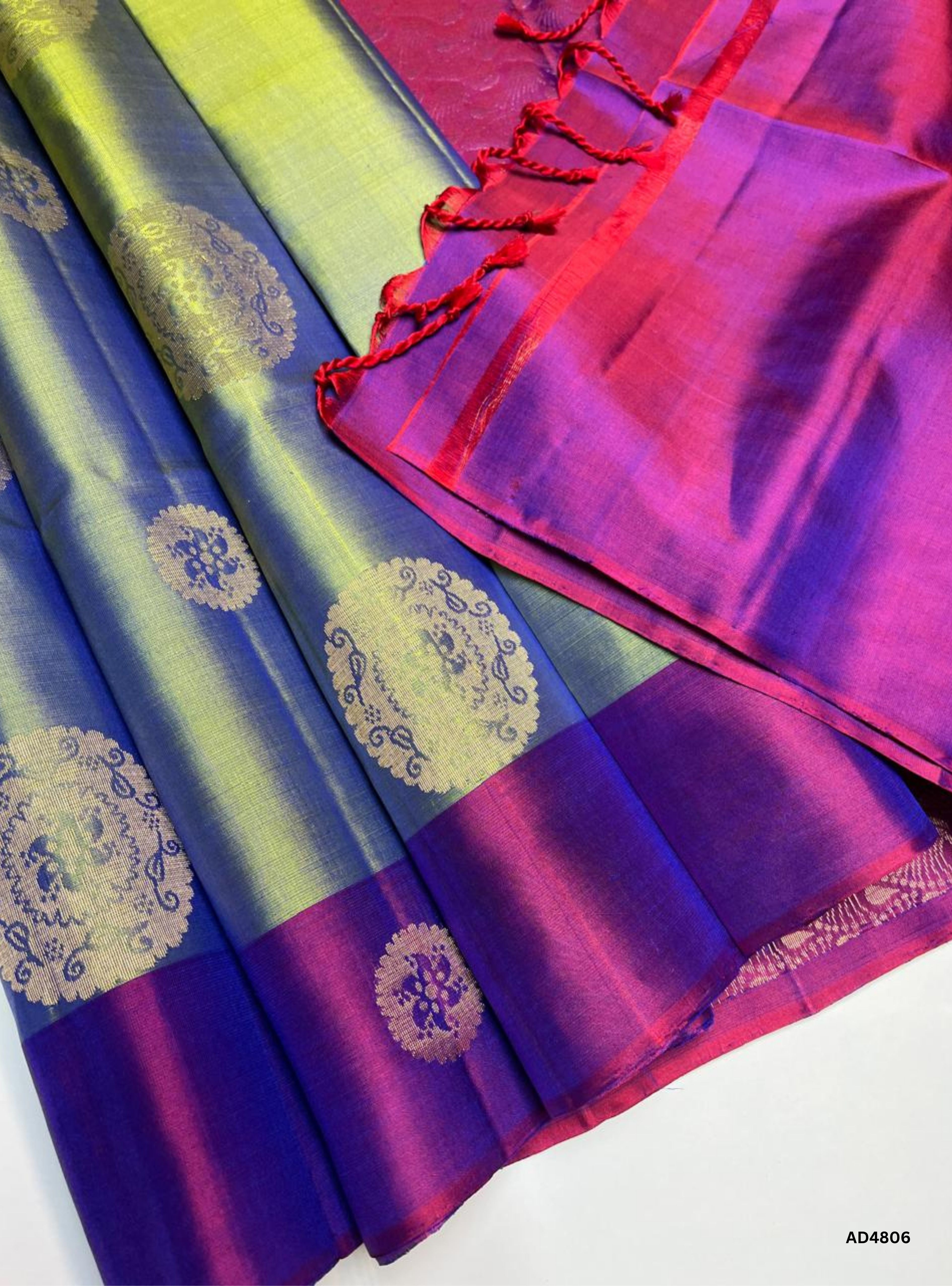 Dual Tone Green & Red - Soft Silk Saree