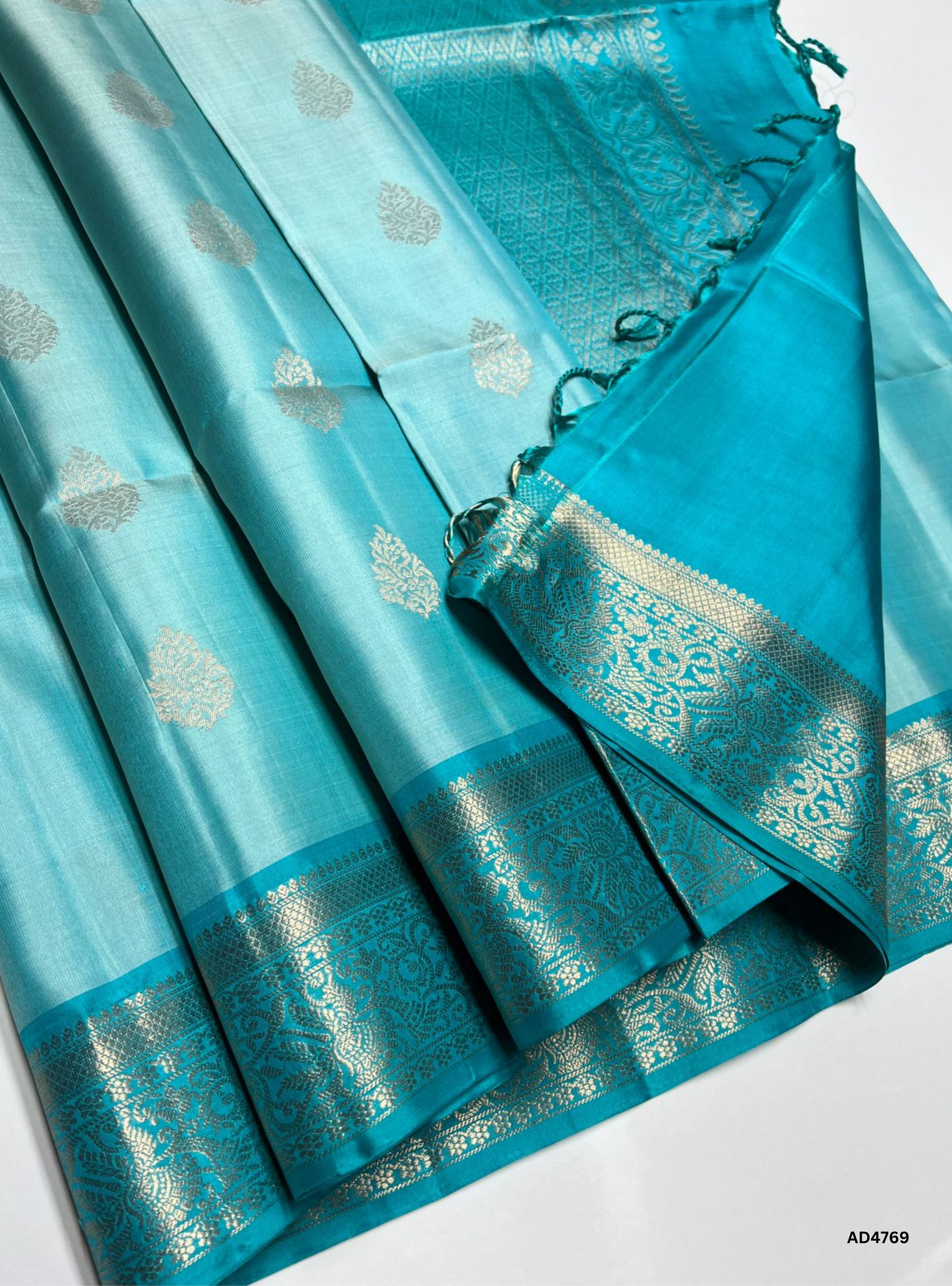 Ice Blue & Rama Green - Kanchi Border Soft Silk Saree