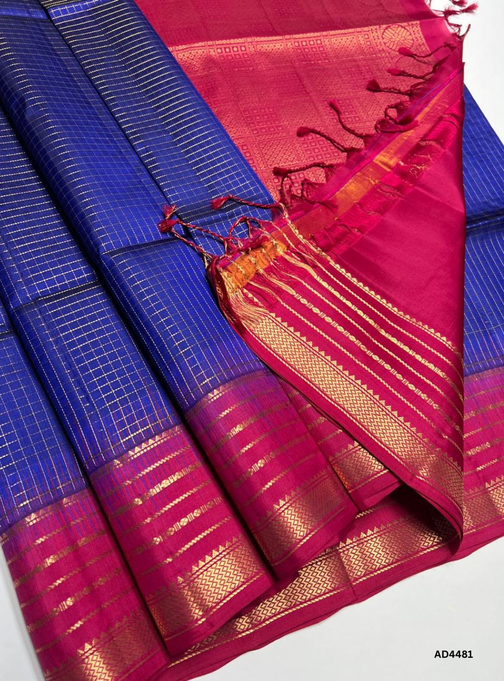 Ink Blue & Red - Checkerd Retta Pett Saree