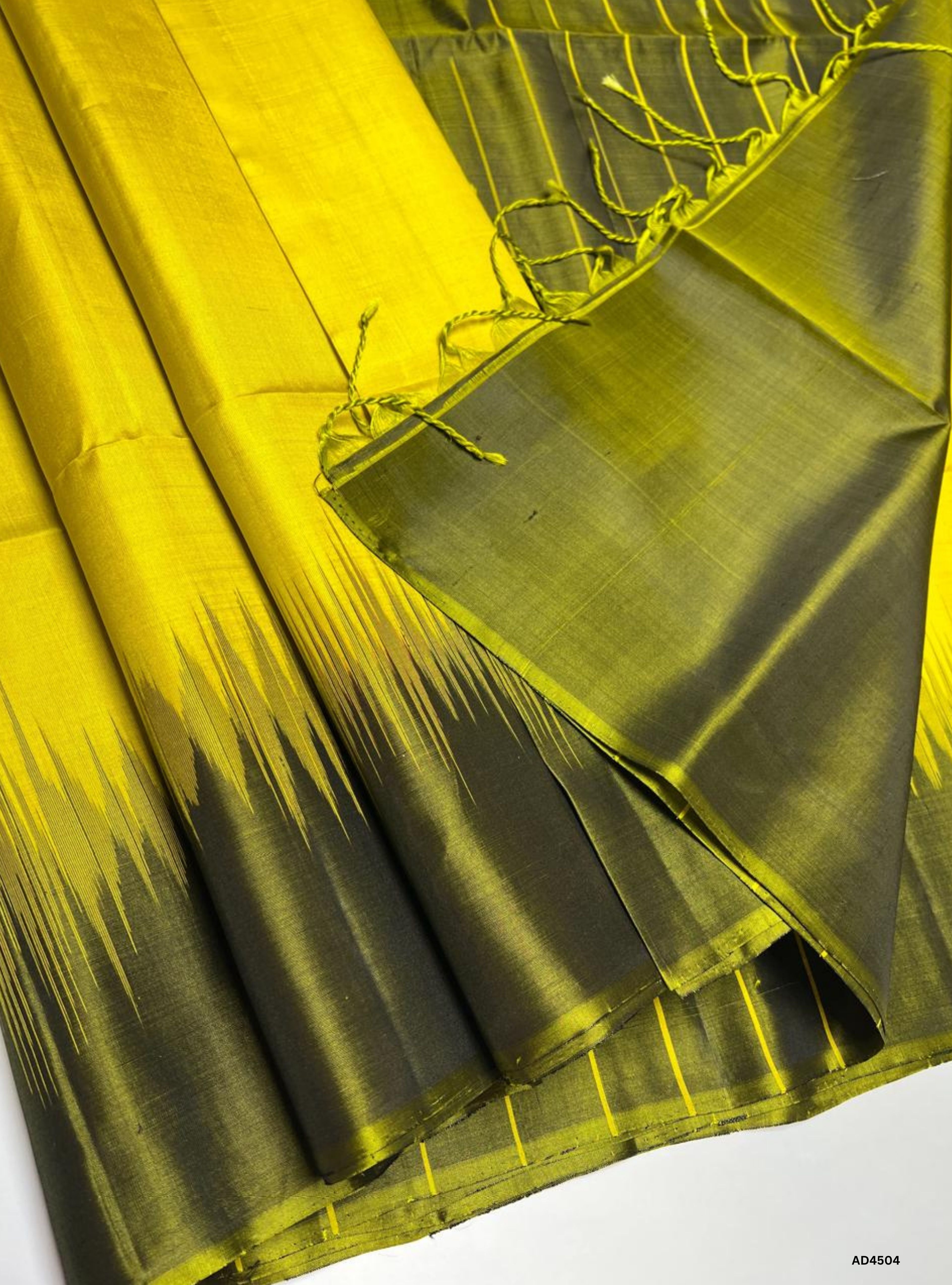 Lime Yellow & Olive Green - Contrast Plain Soft Silk Saree