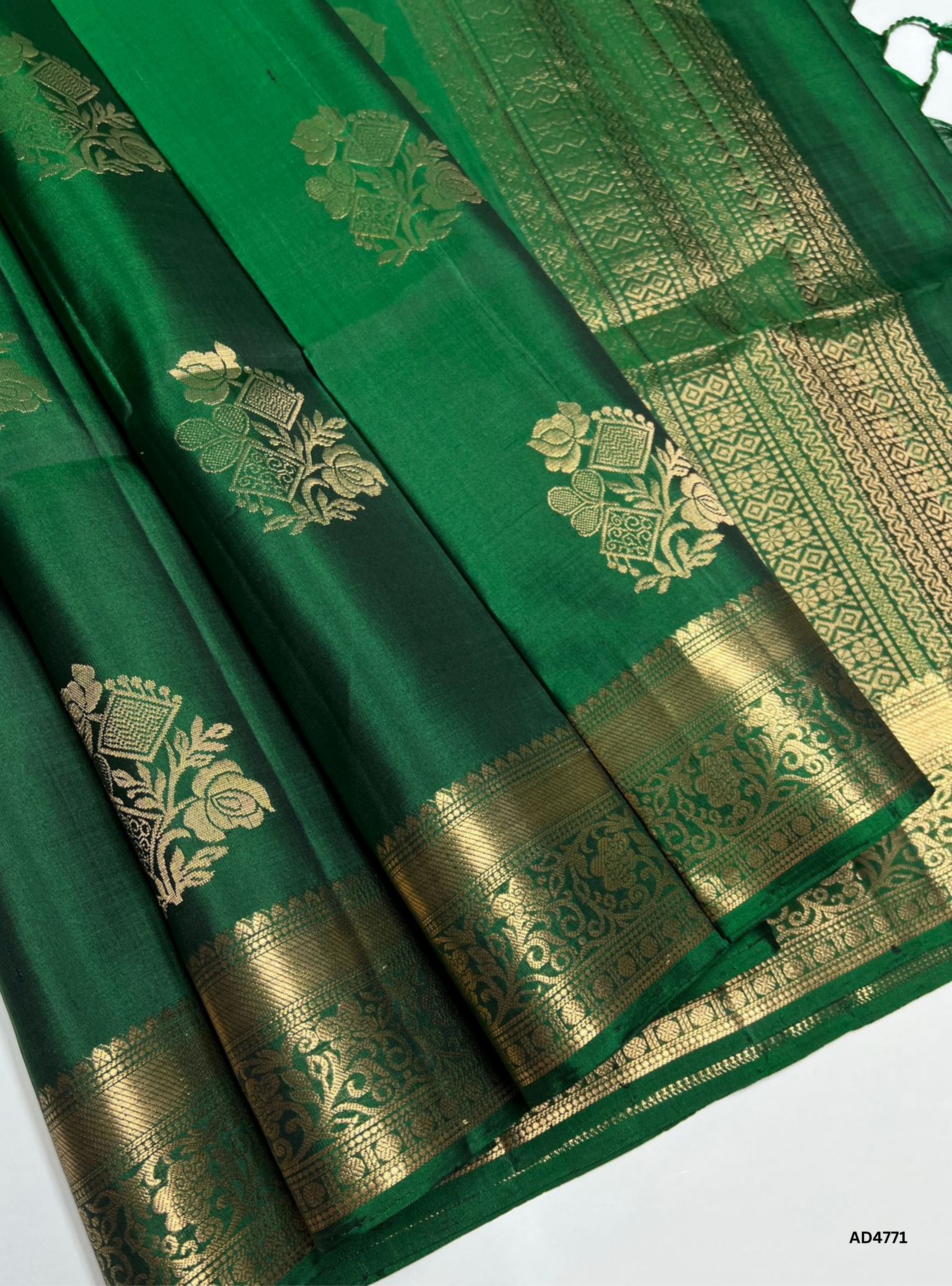Green - Kanchi Border Soft Silk Saree