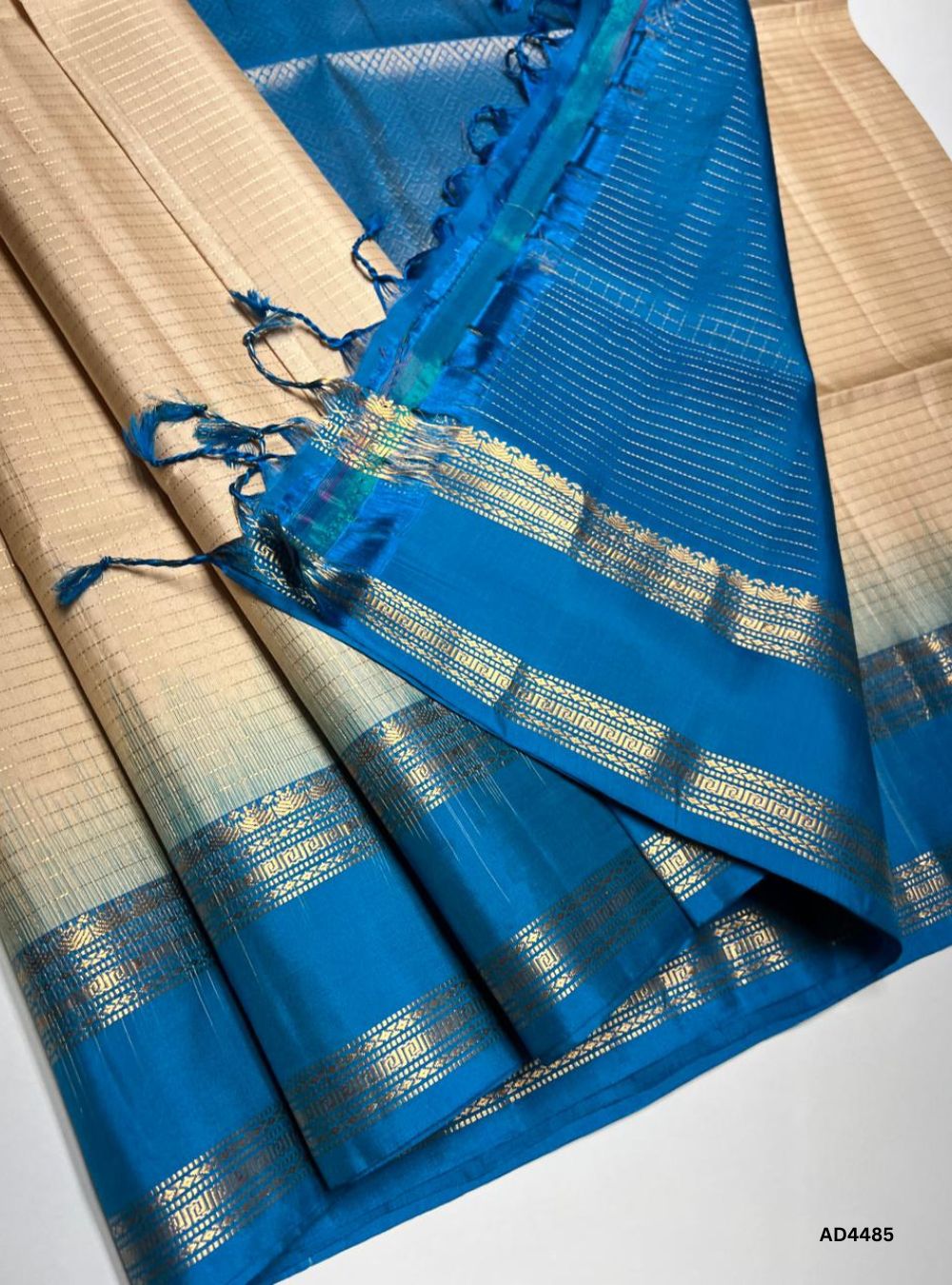 Half White & Rama Blue - Checkerd Retta Pett Saree