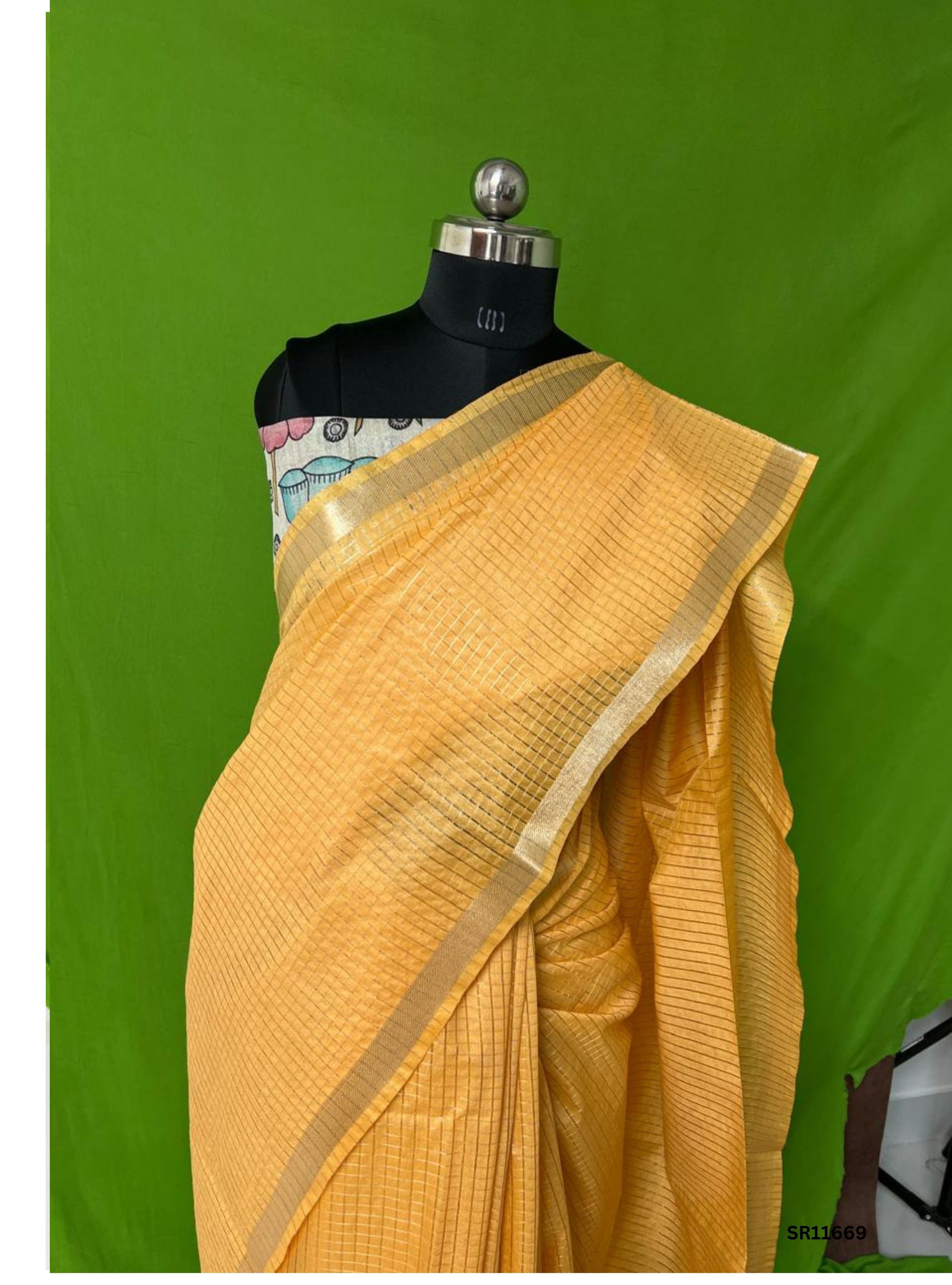 California Peach - Moonga Silk  Saree