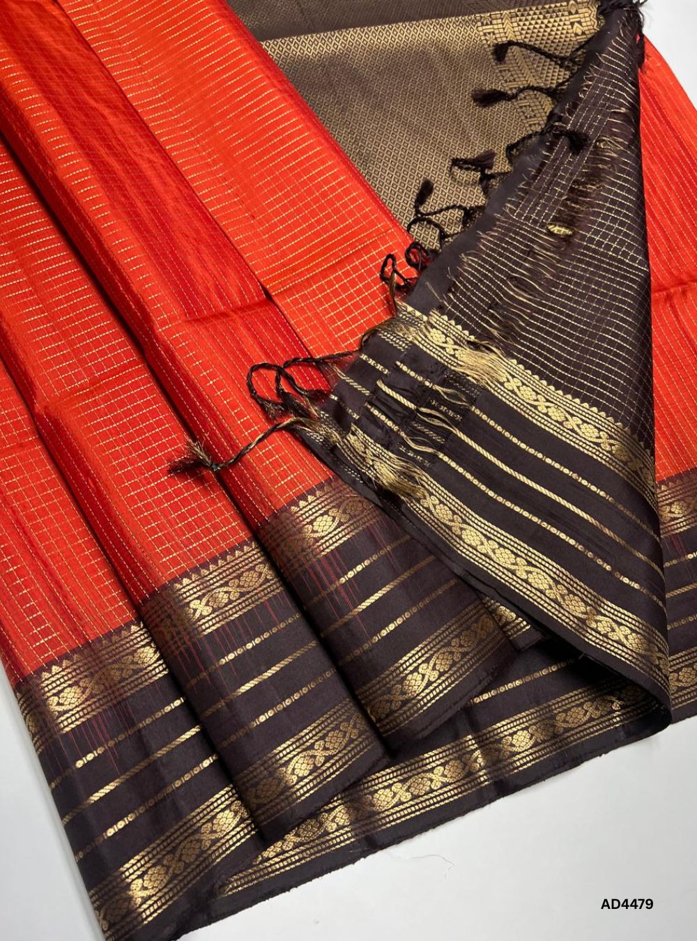Rust & Coffee Brown - Checkerd Retta Pett Saree