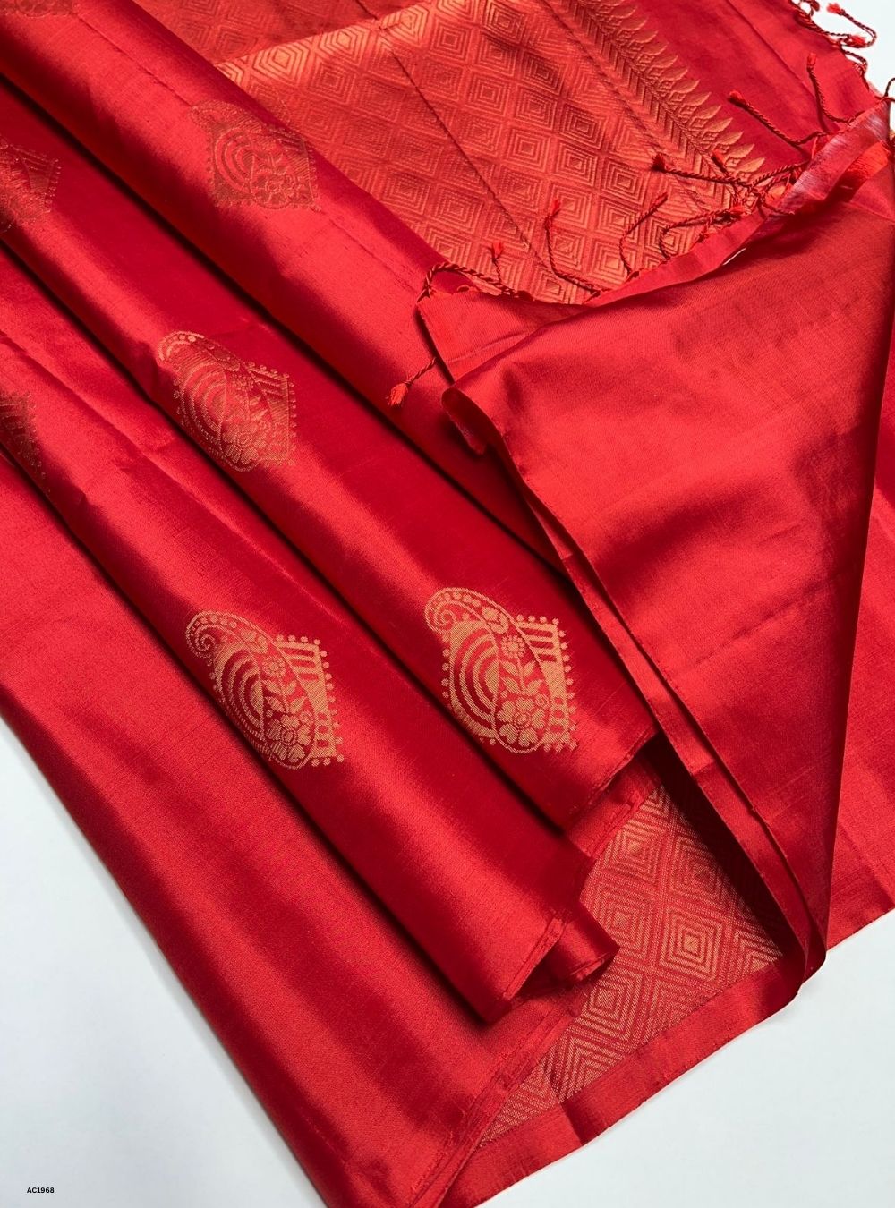 Red - Soft Silk Saree