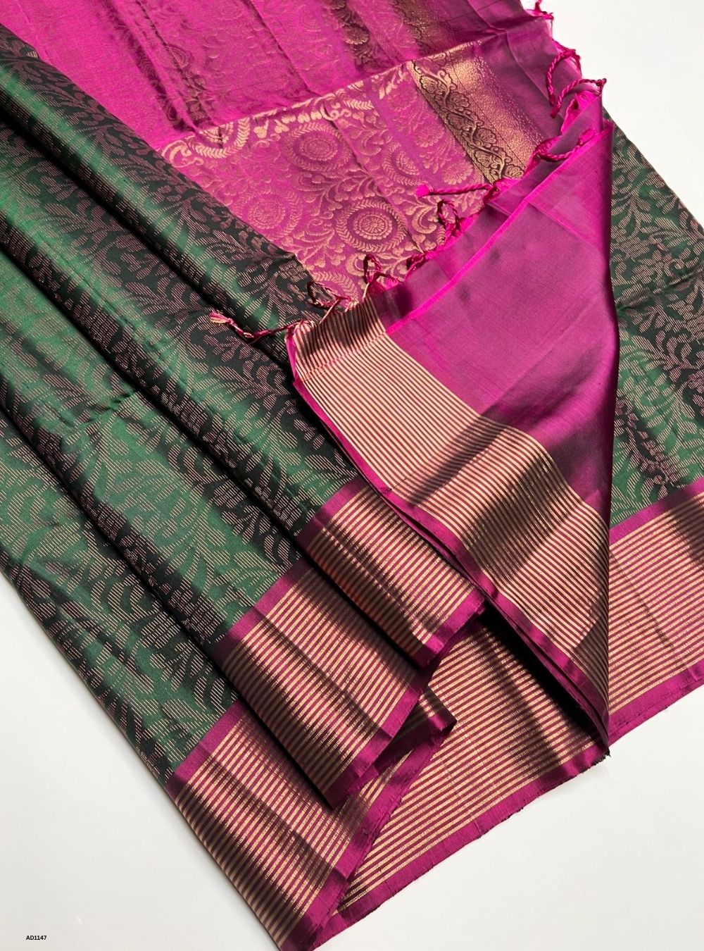Bottle Green & Magenta - Soft Silk Saree