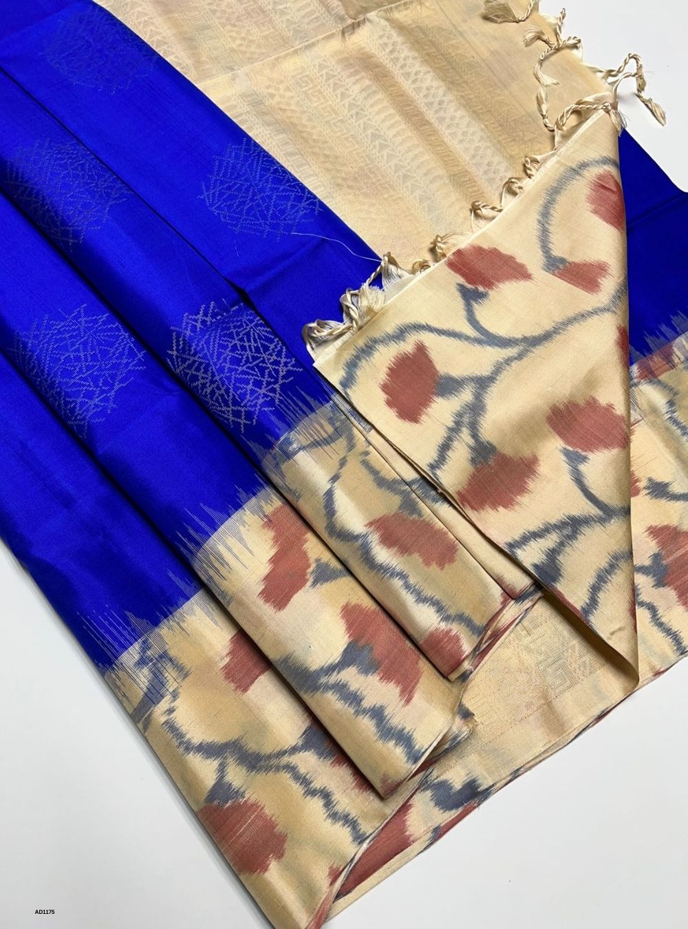 Royal Blue & Cream - Soft Silk Saree