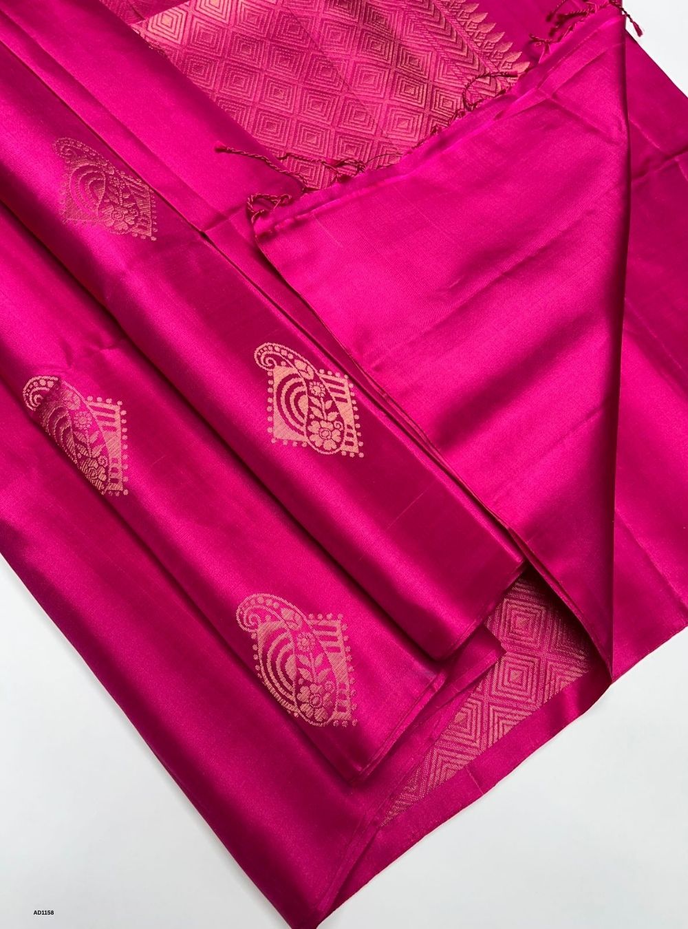 Pink - Soft Silk Saree