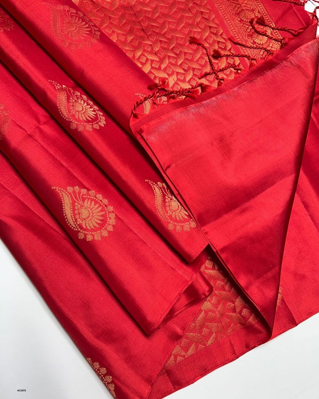 Red - Soft Silk Saree