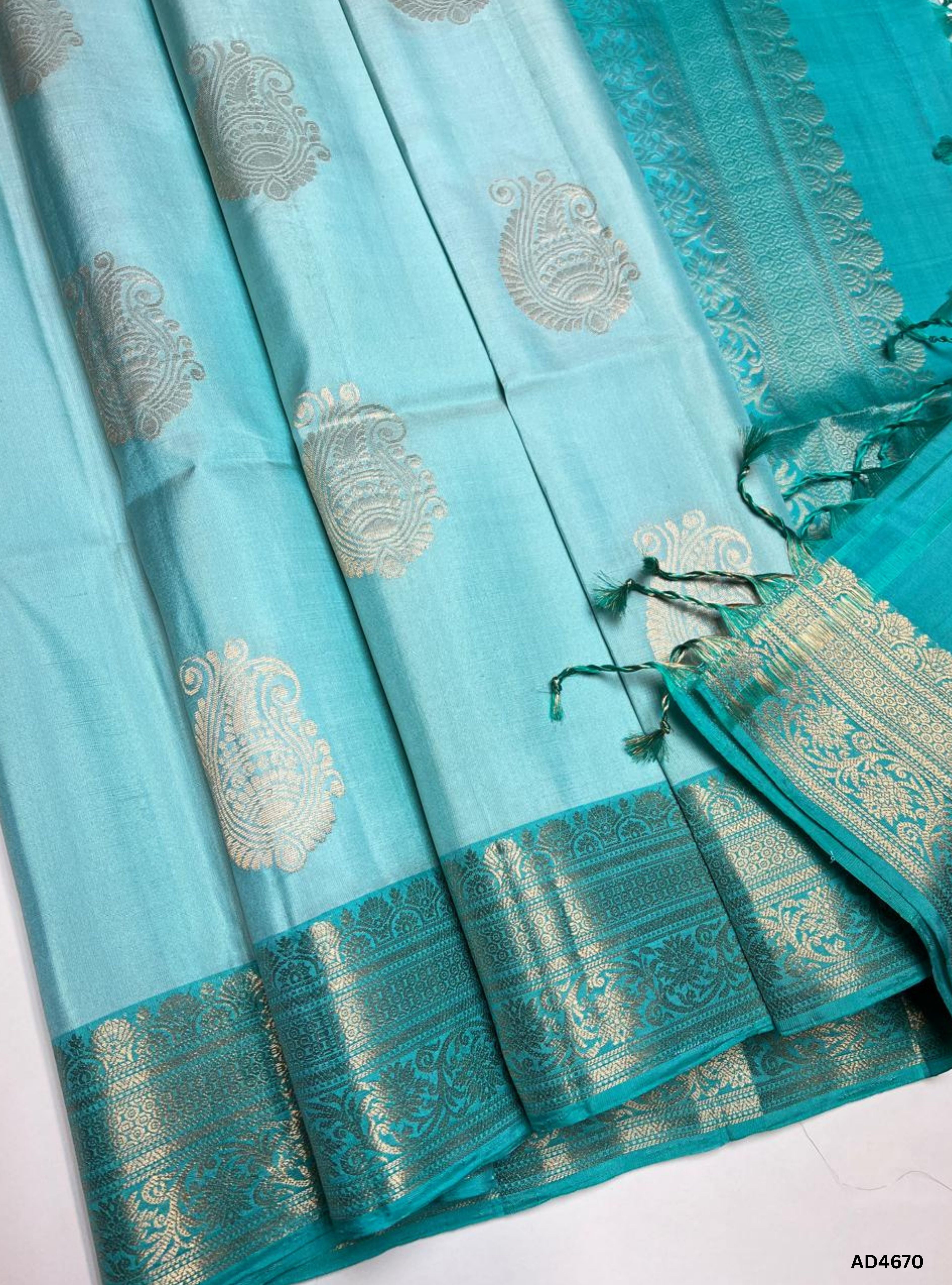 Ice Blue & Rama Green - Kanchi Border Soft Silk Saree