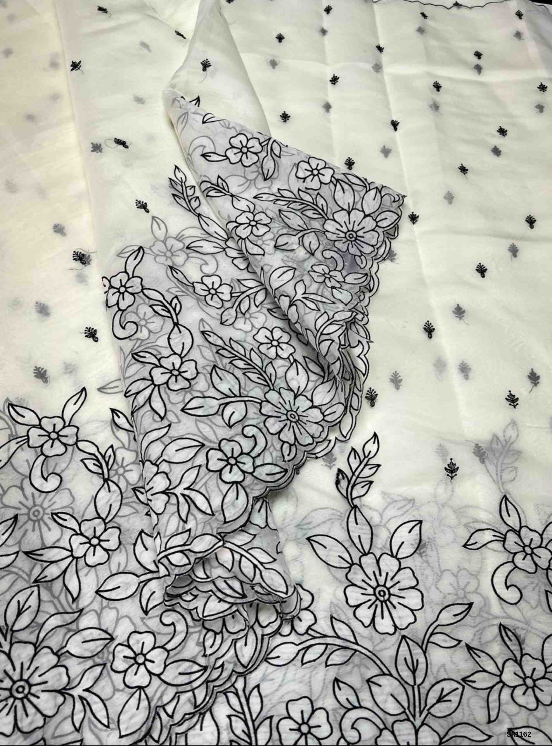 White - Pure Organza Saree with Thread Embriodery